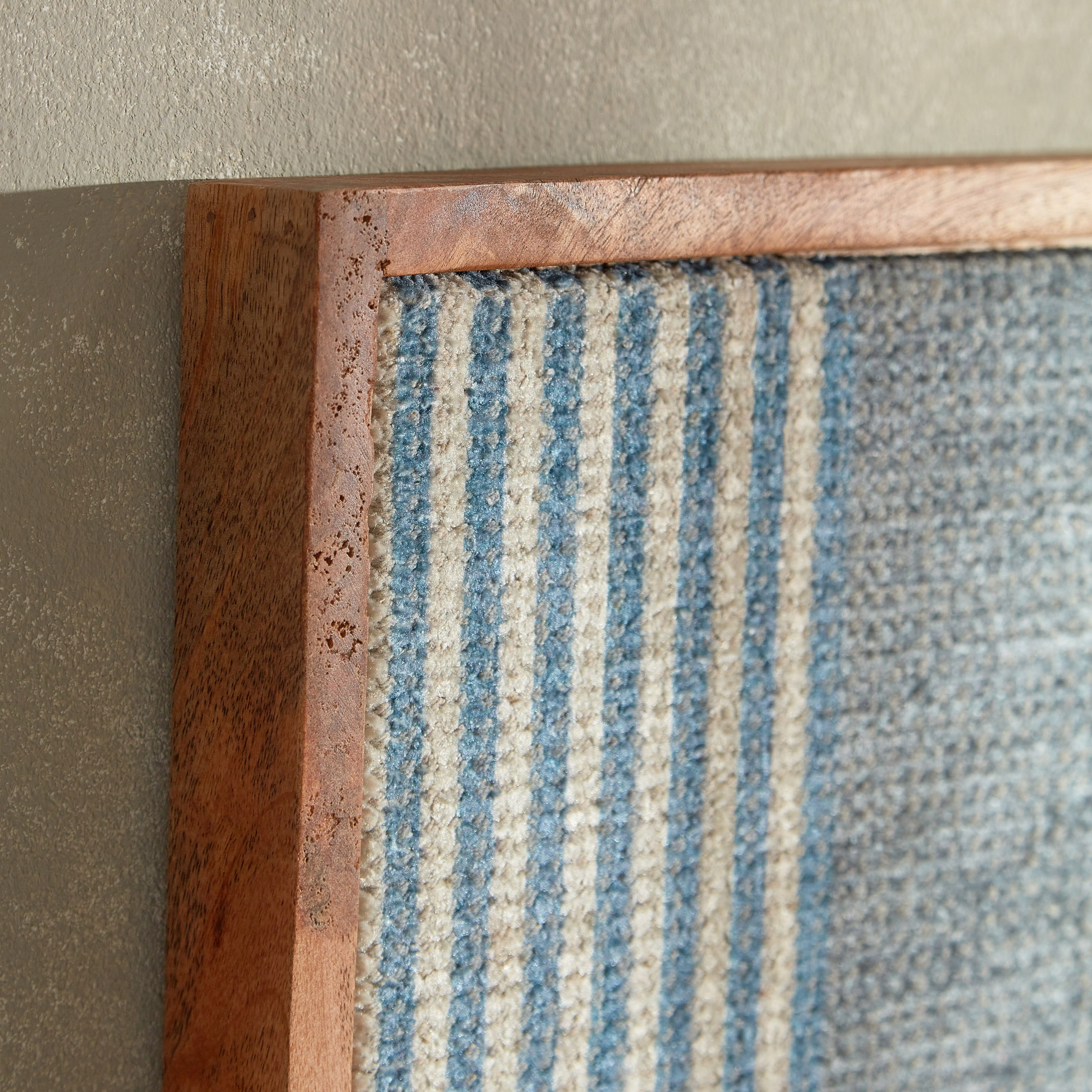 ديكور حائط تجريدي من القماش مزيّن بإطار ثلاثي الأبعاد من مير - 64x84 سم-hbxhomeware-hbxdecorandfurnishings-image-4