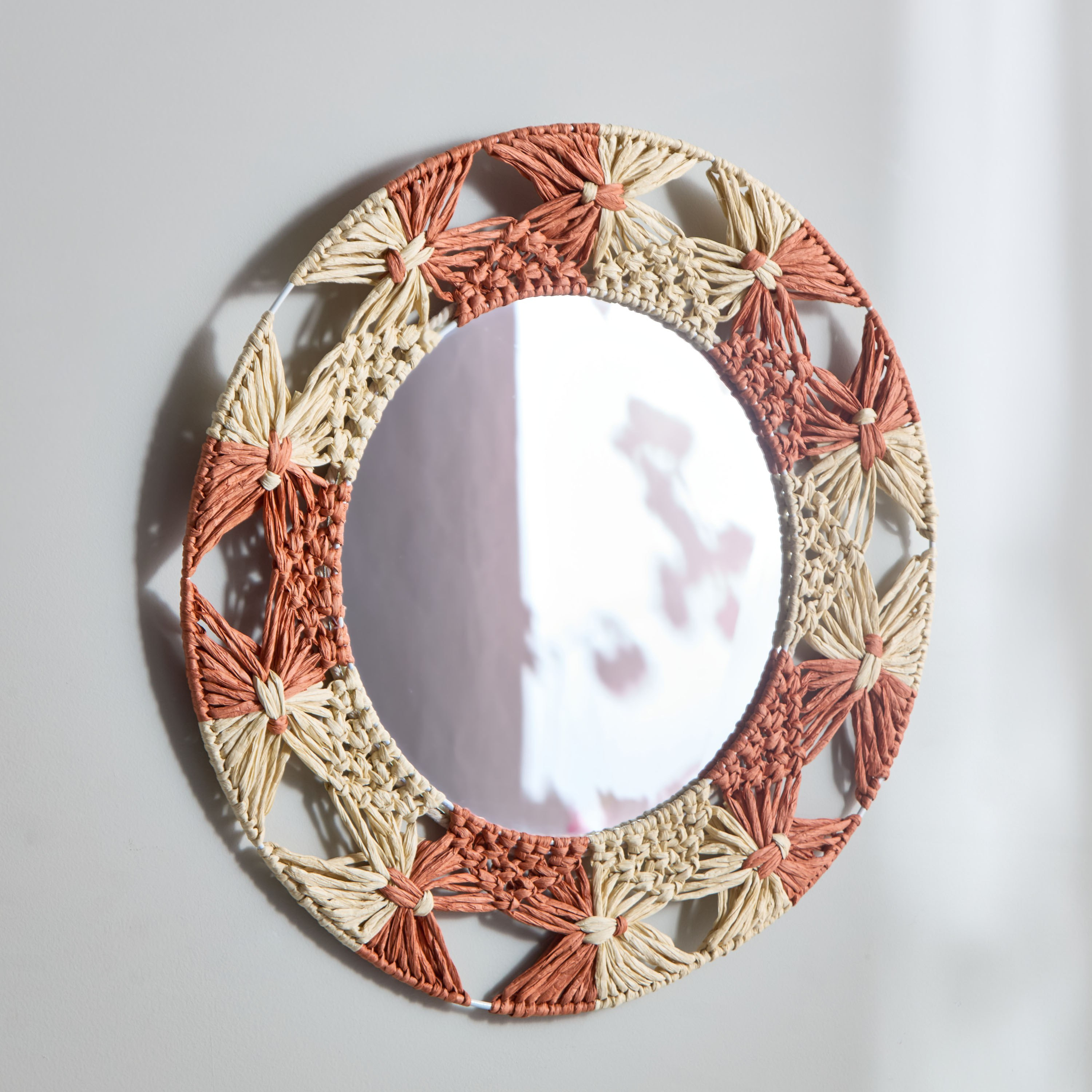 مرآة سلك بحبل ورقي من روتانا  - 55 سم-hbxhomeware-hbxdecorandfurnishings-image-2