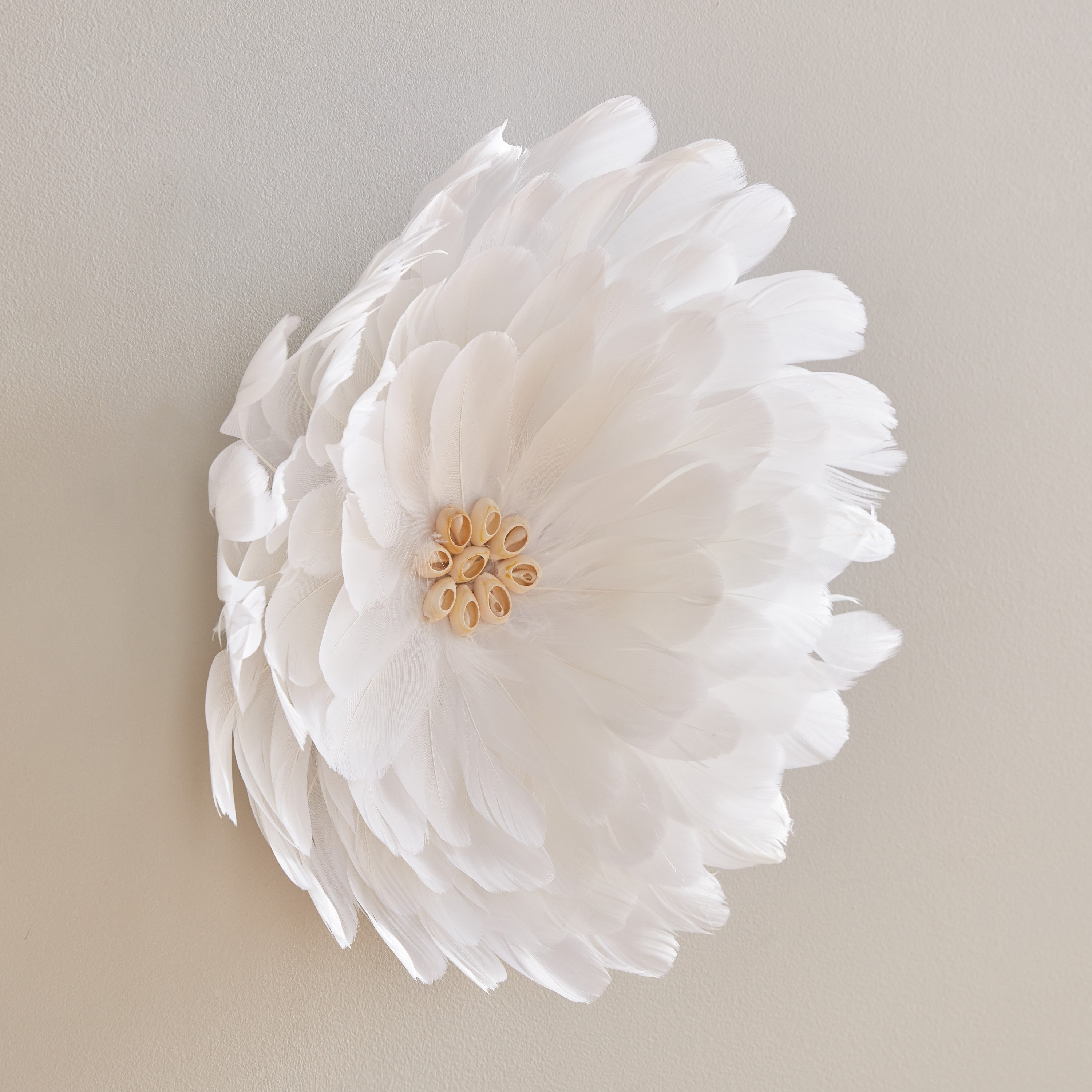 ديكور حائط ريش وورق من روتانا - 33 سم-hbxlivingroom-walldecor-wallart-image-1