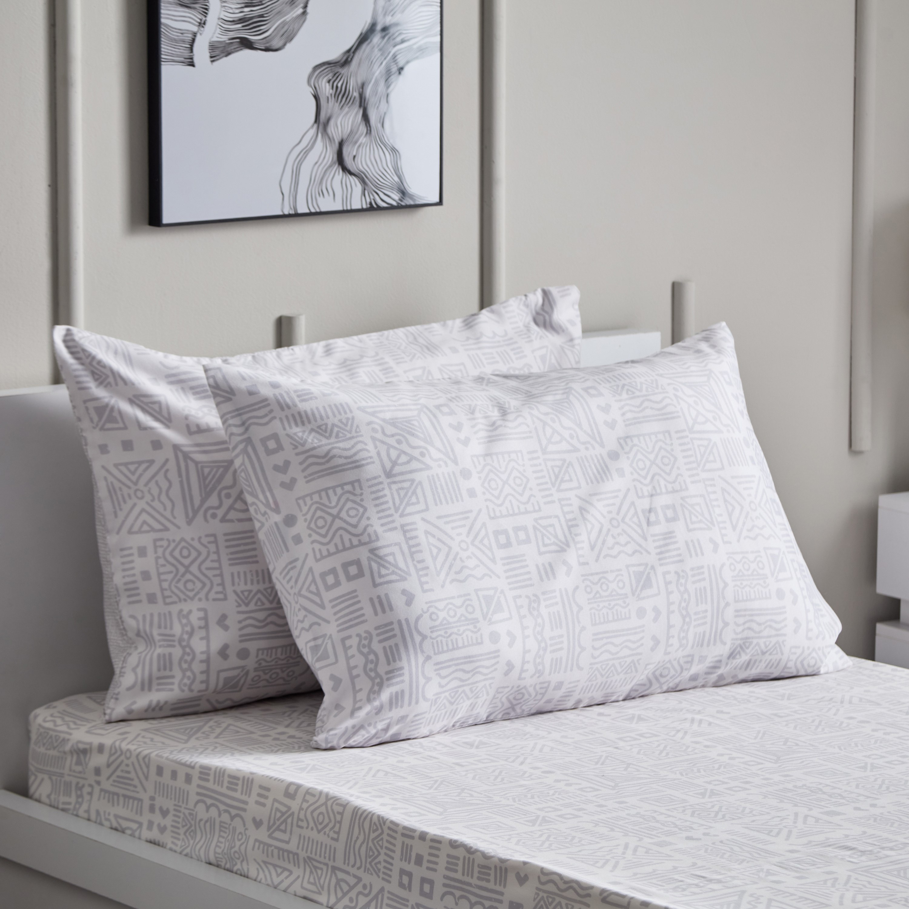 طقم أغطية وسائد بطبعات من الألياف الدقيقة قطعتين رين من ماتريكس - 50x75 سم-hbxhomeware-hbxbedroom-image-1