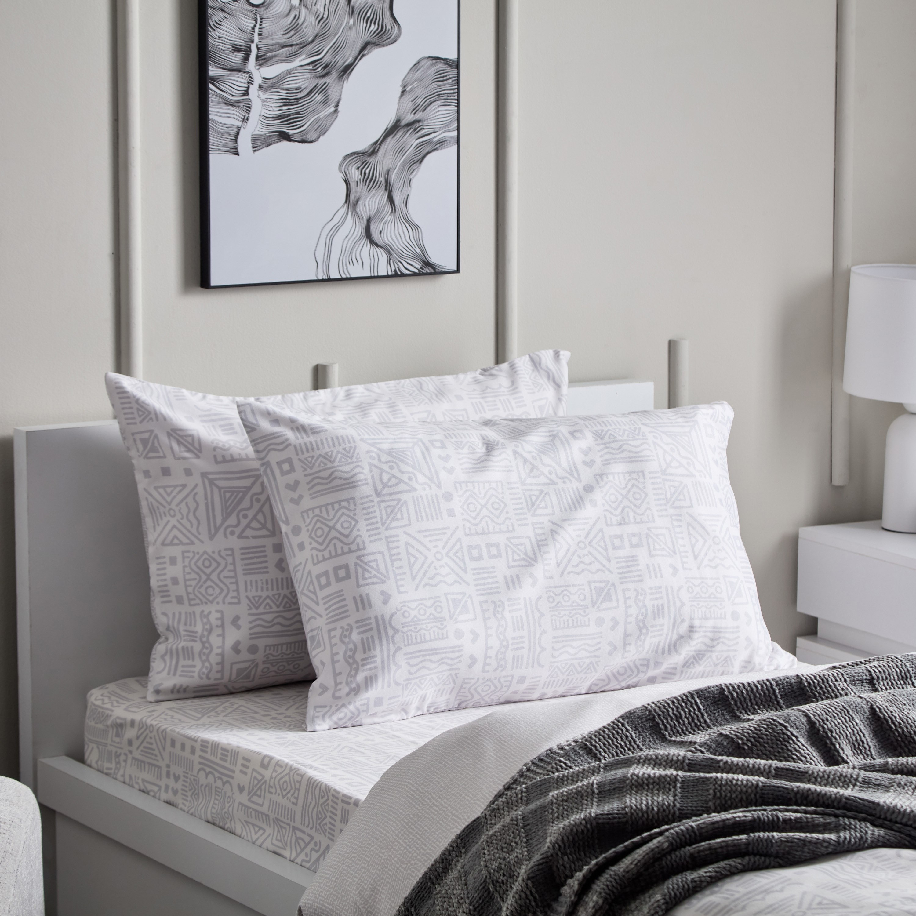 طقم أغطية وسائد بطبعات من الألياف الدقيقة قطعتين رين من ماتريكس - 50x75 سم-hbxhomeware-hbxbedroom-image-6