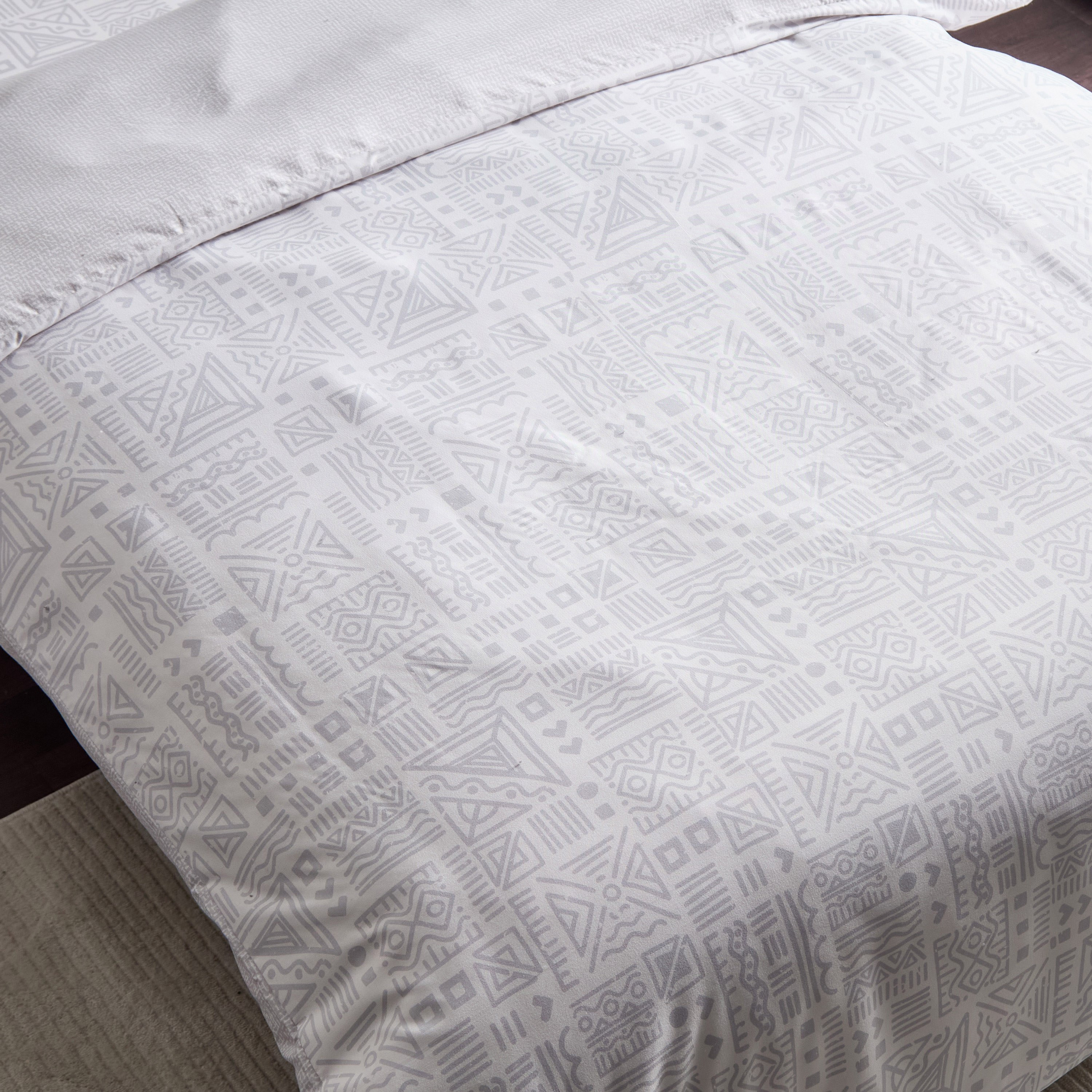 طقم غطاء لحاف فردي من الألياف الدقيقة قطعتين بطبعات رين من ماتريكس - 135x200 سم-hbxhomeware-hbxdecorandfurnishings-image-3