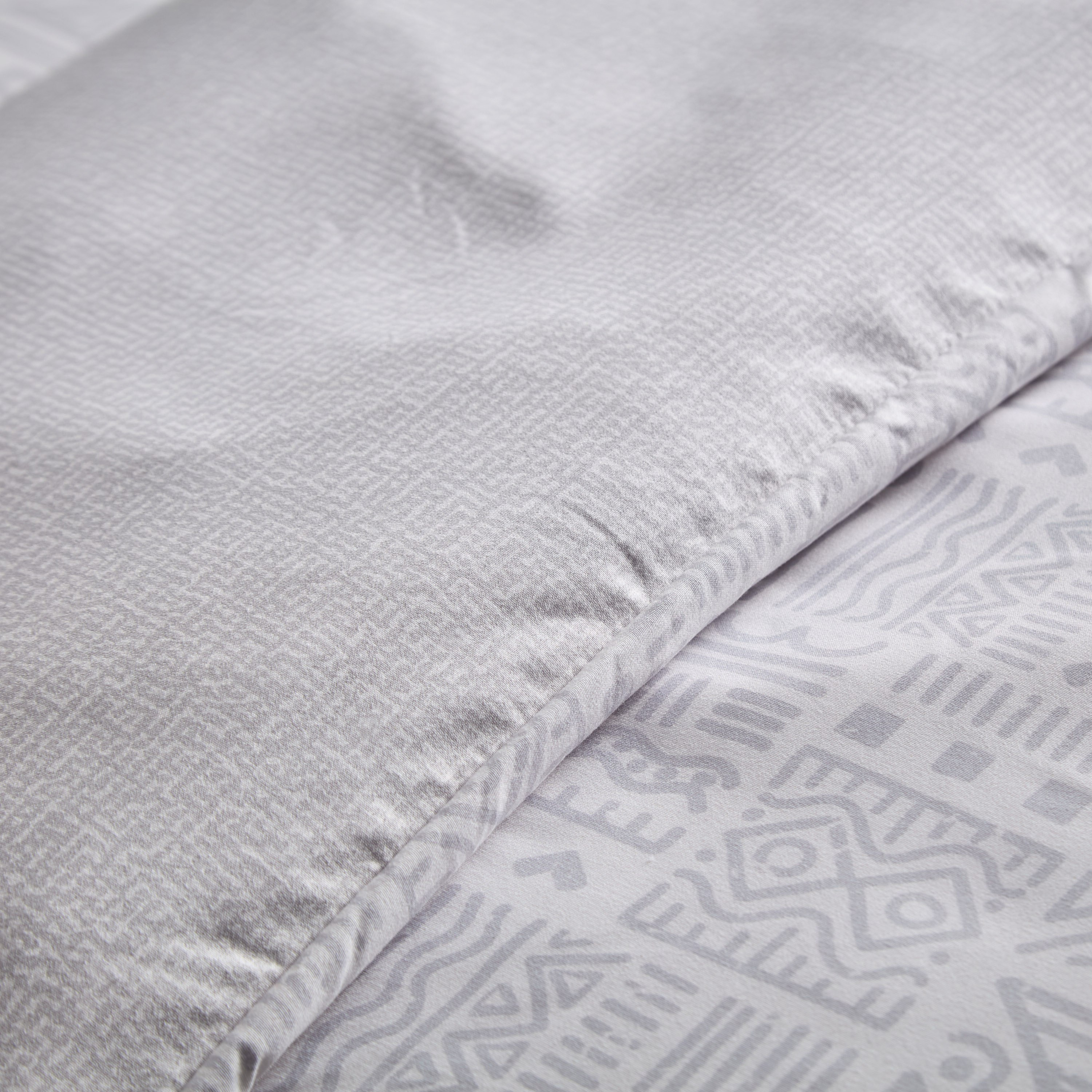 طقم غطاء لحاف فردي من الألياف الدقيقة قطعتين بطبعات رين من ماتريكس - 135x200 سم-hbxhomeware-hbxdecorandfurnishings-image-4