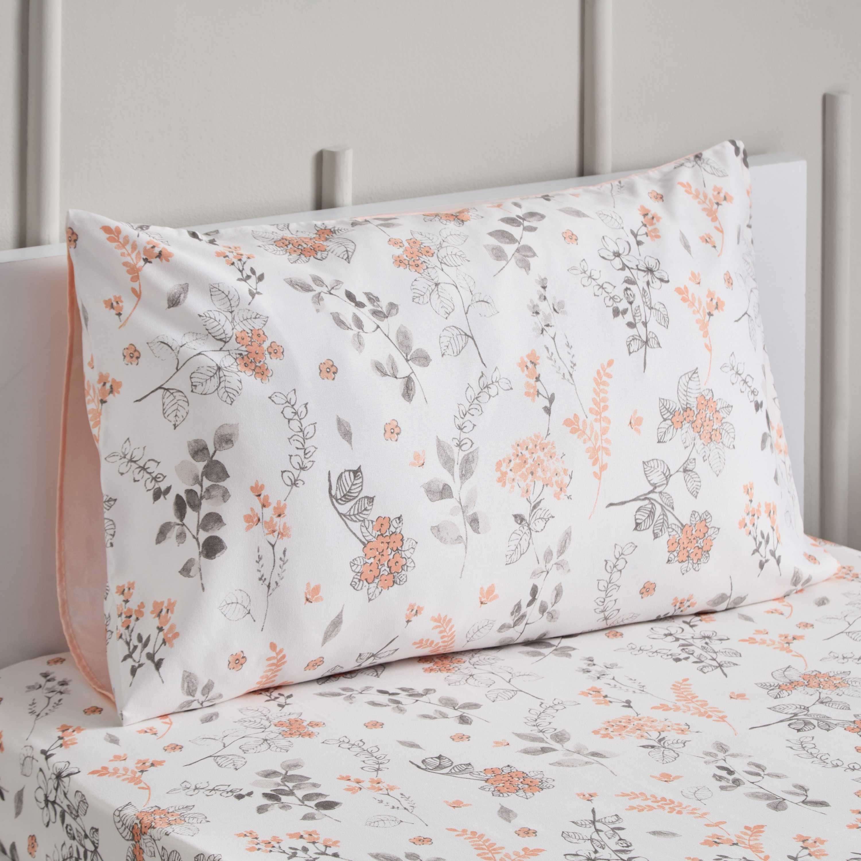 طقم شرشف مسطح فردي قطعتين مولطا من ماتريكس - 140x240 سم-hbxhomeware-hbxbedroom-image-4