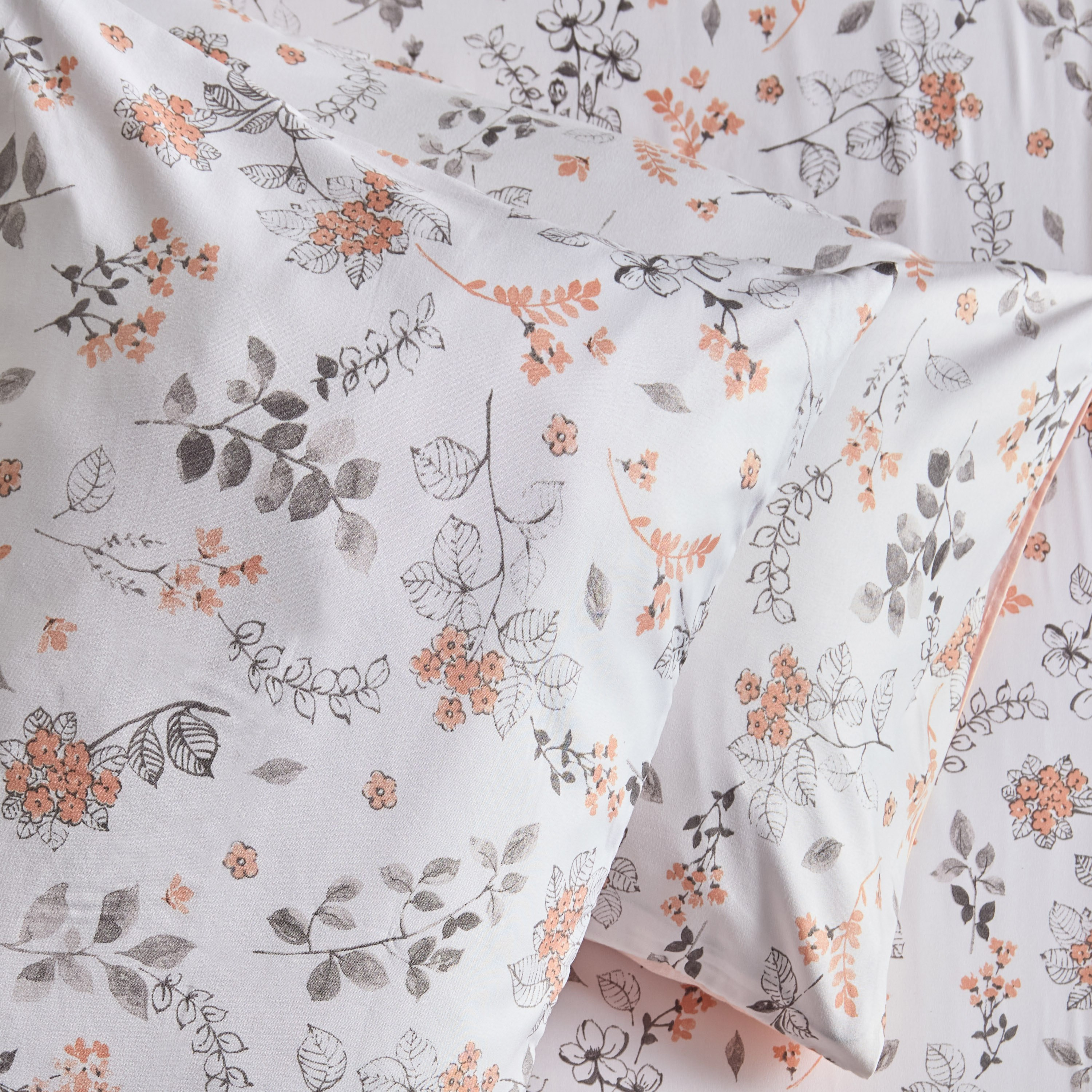 طقم غطاء وسادة مايكروفايبر مطبوع من ماتريكس مالطا مكون من قطعتين - 50x75 سم-hbxhomeware-hbxbedroom-image-5