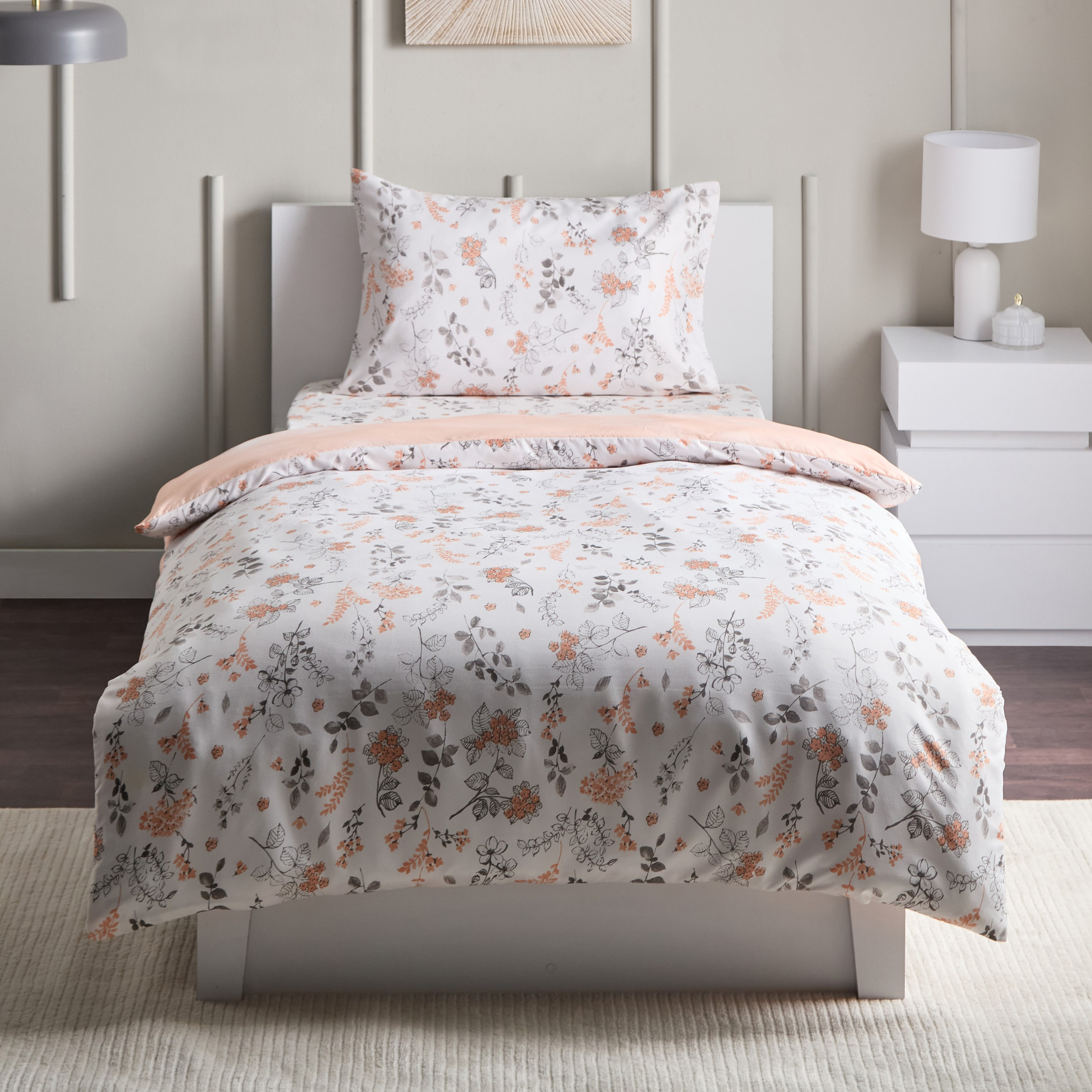 طقم غطاء لحاف فردي من الألياف الدقيقة قطعتين بطبعات مالطا من ماتريكس - 135x200 سم-hbxhomeware-hbxdecorandfurnishings-image-2
