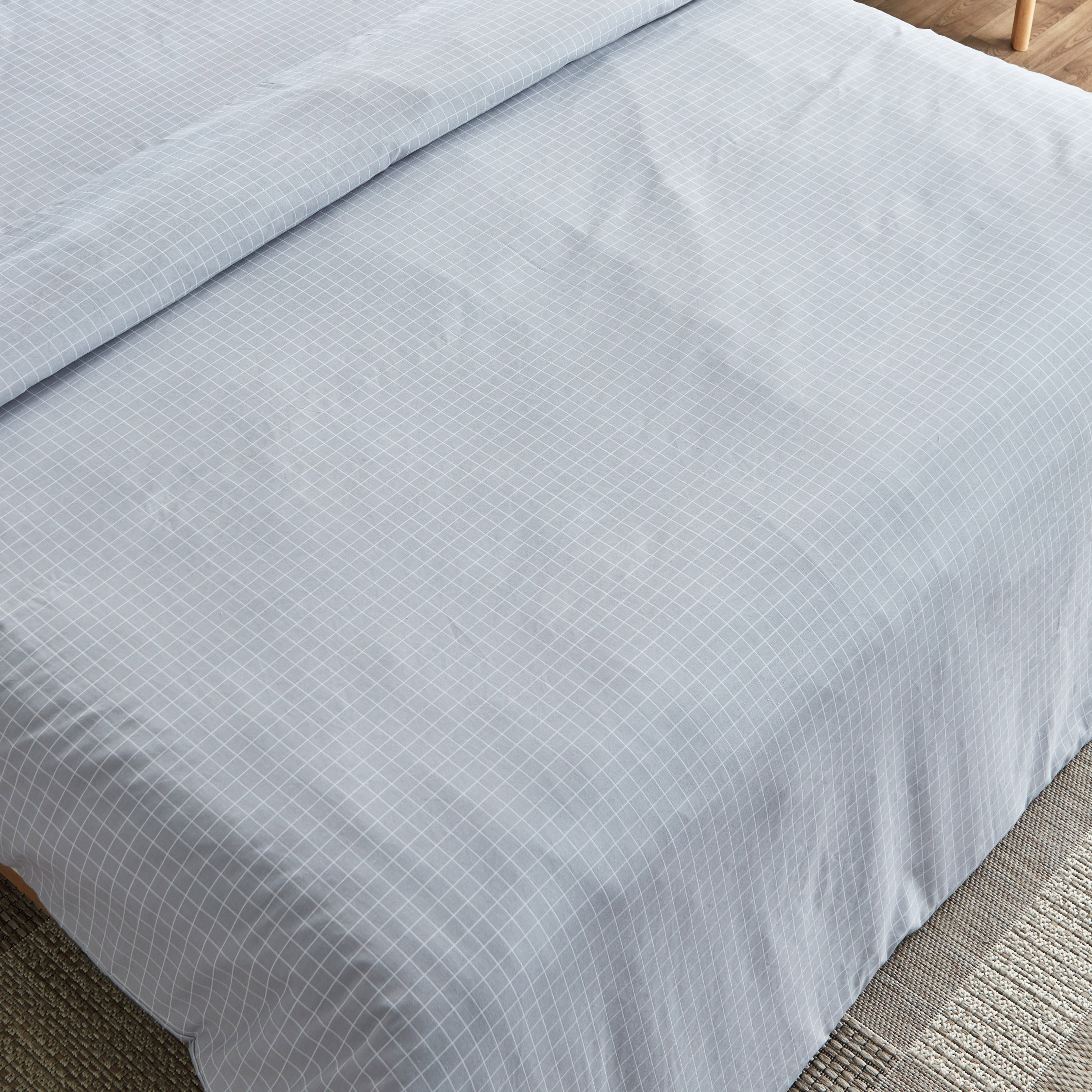 طقم غطاء لحاف كوين كينج 3 قطع من البولي قطن بطبعات ماركو من ألبانيا - 220x220 سم-hbxhomeware-hbxdecorandfurnishings-image-4