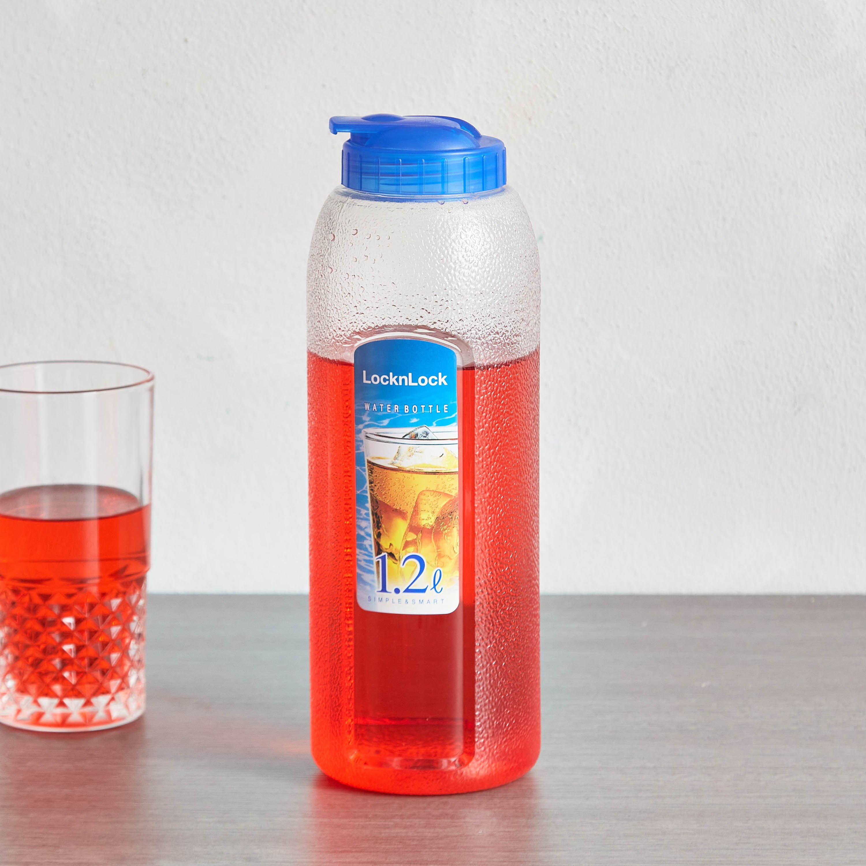 قارورة مياه أكوا من لوك آند لوك - 1.2 لتر-hbxhomeware-hbxkitchen-image-1