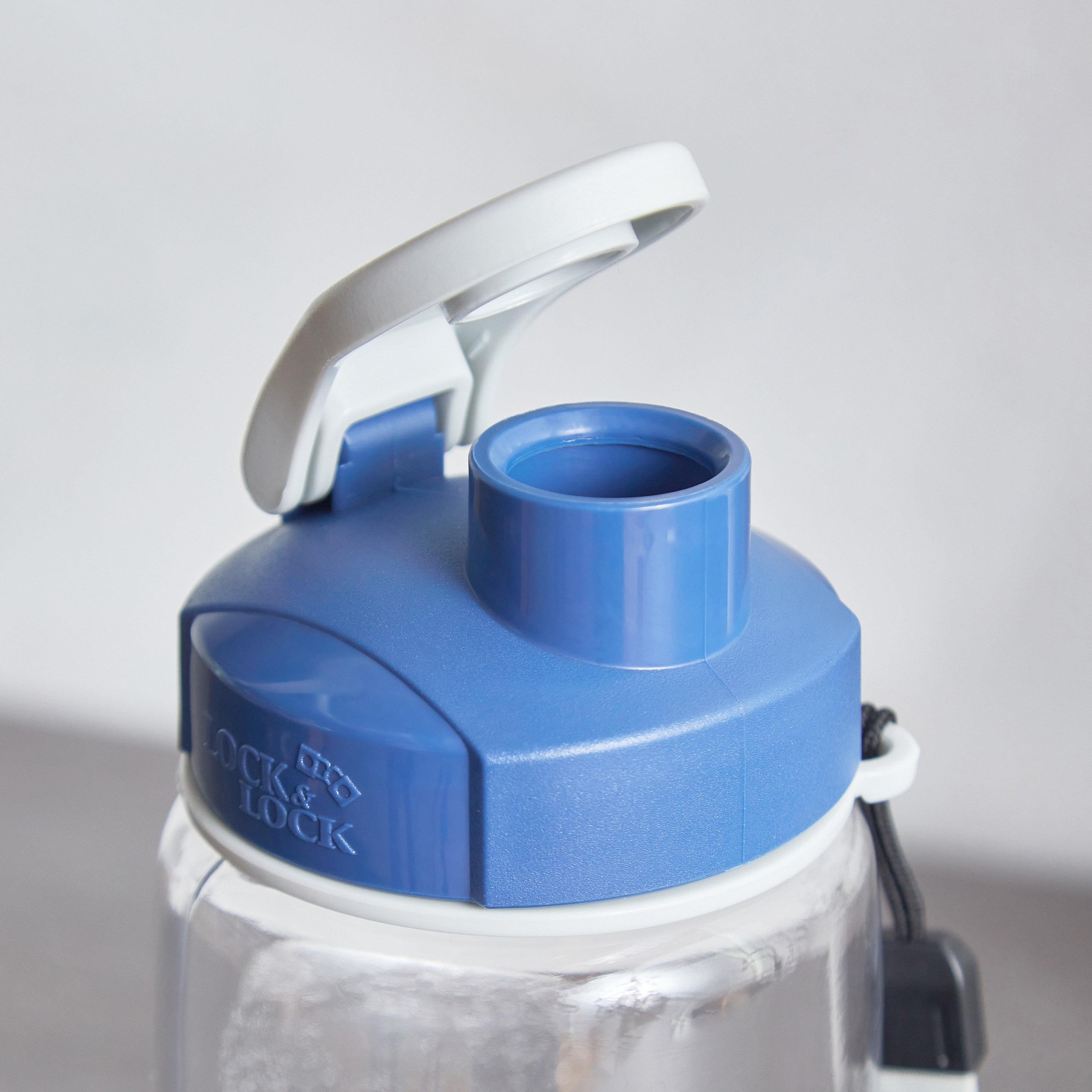 قارورة يد رياضية محمولة من لوك أند لوك - 500 مل-hbxhomeware-hbxkitchen-image-3