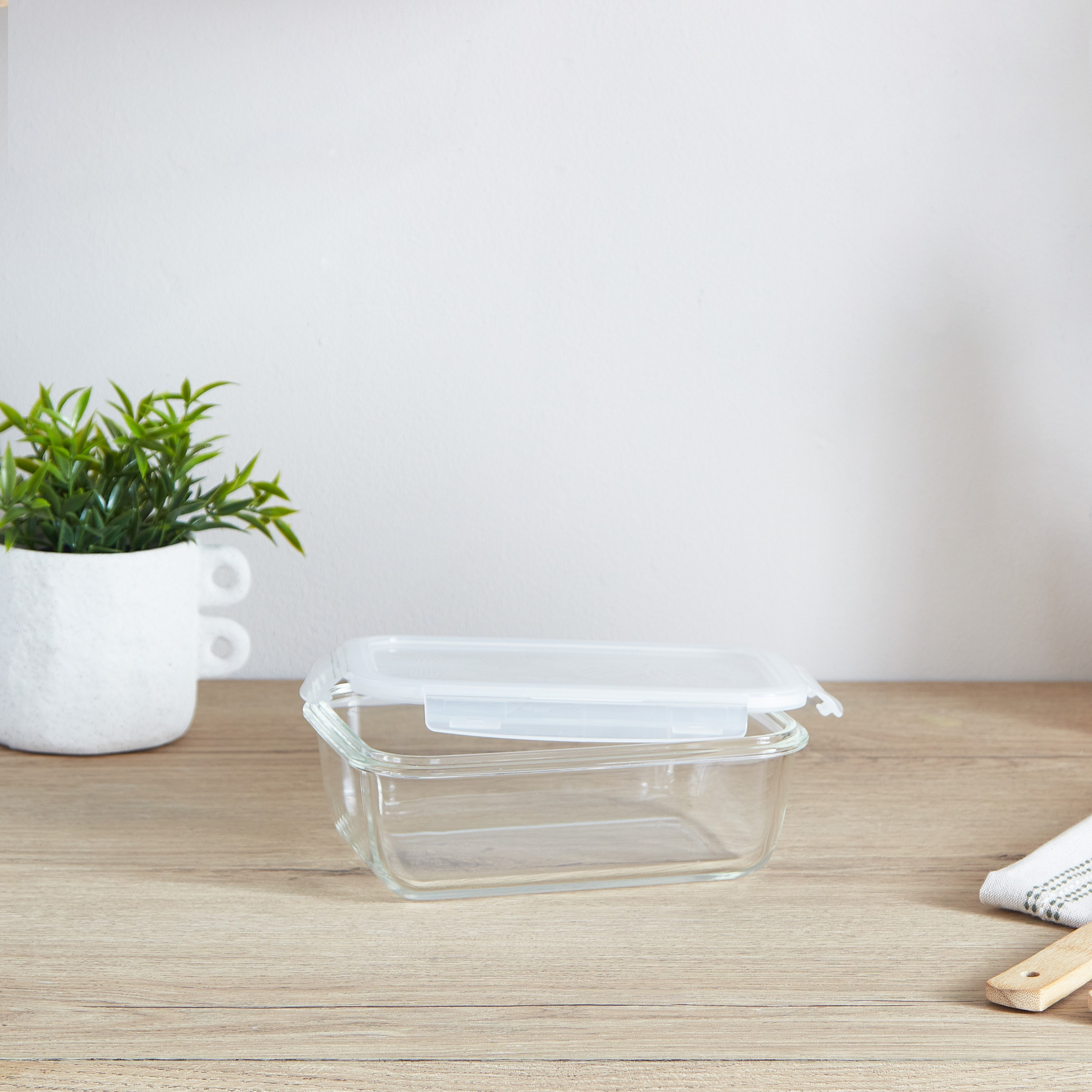 حاوية فرن زجاج مستطيلة مع غطاء من لوك أند لوك - 1.35 لتر-hbxhomeware-hbxkitchen-image-3