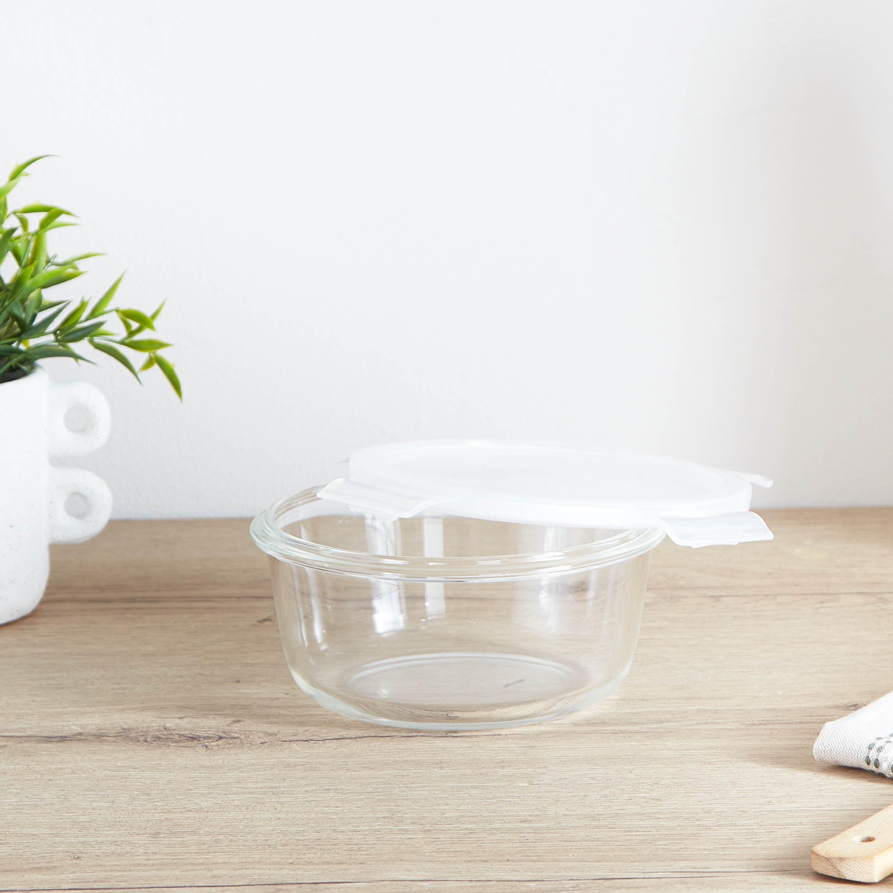 Lock & Lock Oven Glass Round with Lid - 870 ml-hbxhomeware-hbxkitchen-image-3