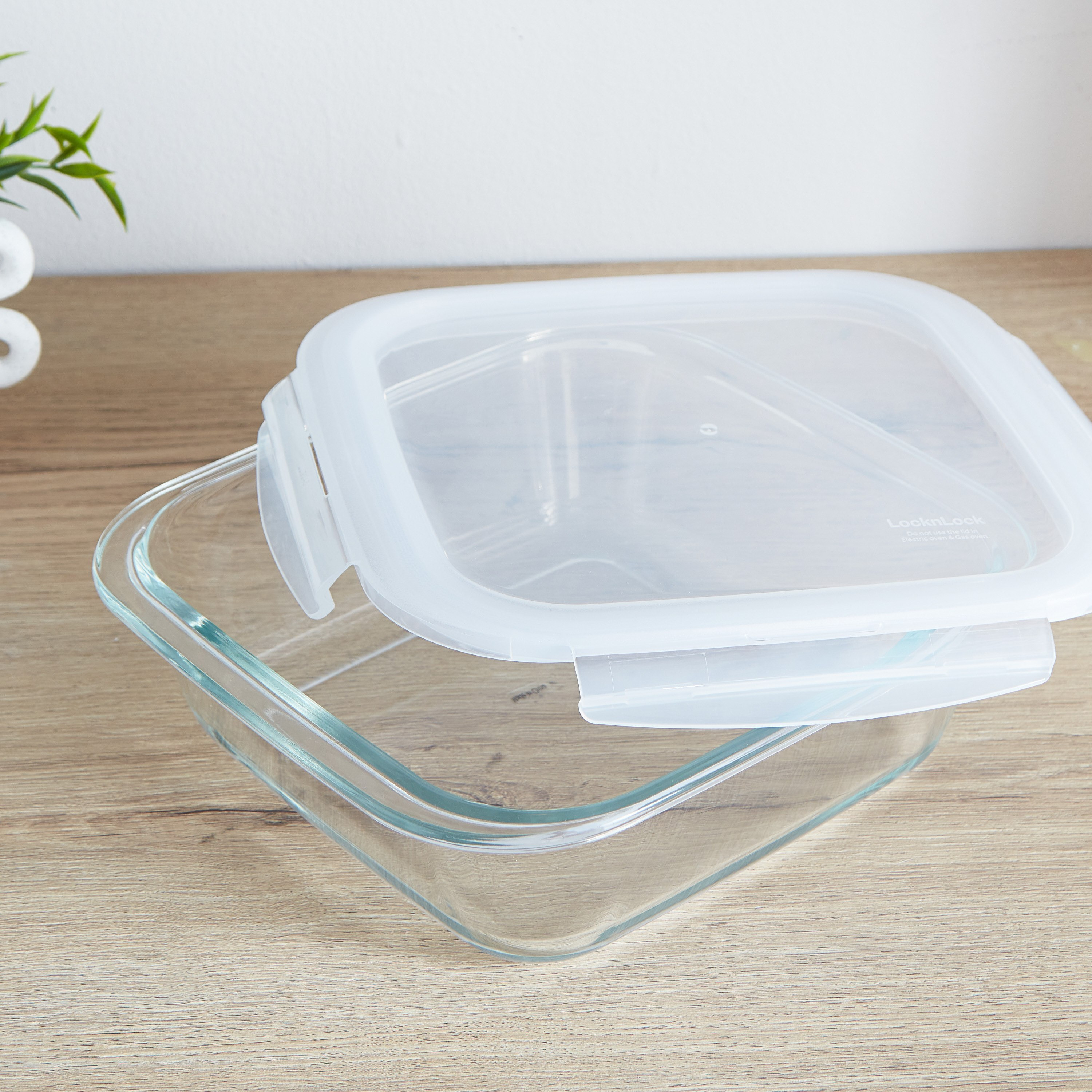 حاوية فرن زجاج مربعة مع غطاء من لوك أند لوك - 2 لتر-hbxhomeware-hbxkitchen-image-4