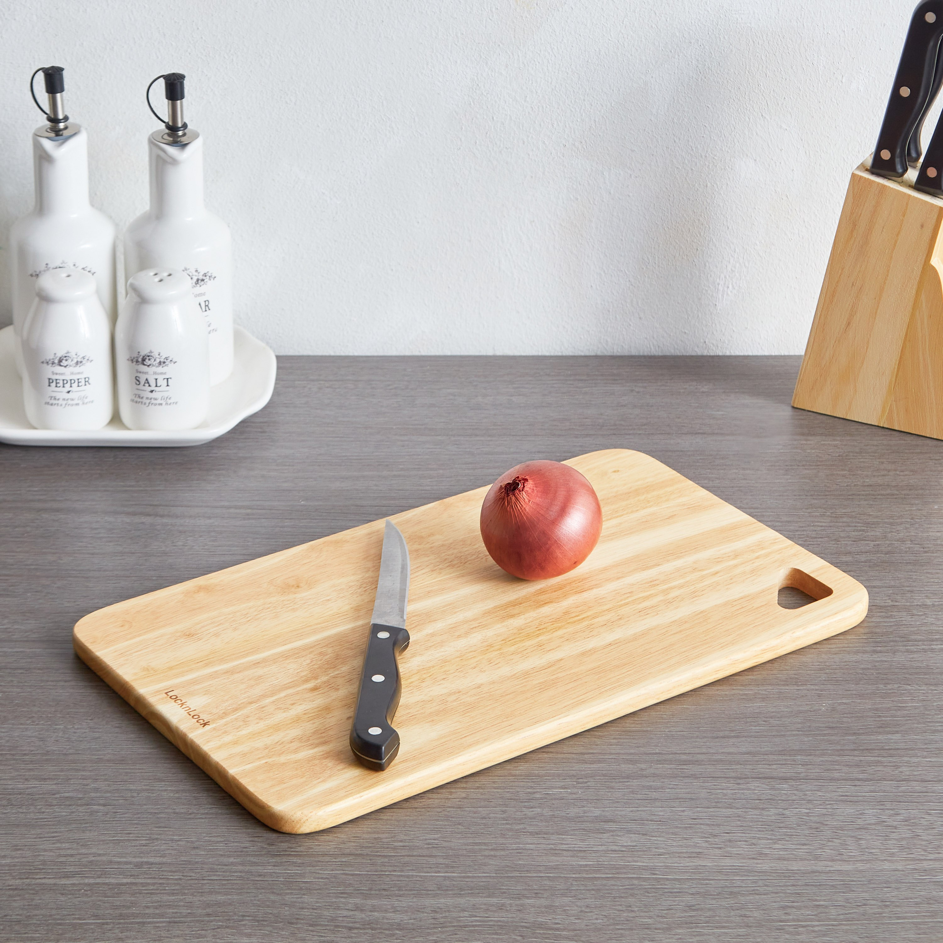 لوح تقطيع خشب صغير من لوك أند لوك - 35x21x1.2 سم-hbxkitchen-kitchenware-choppingboards-image-1