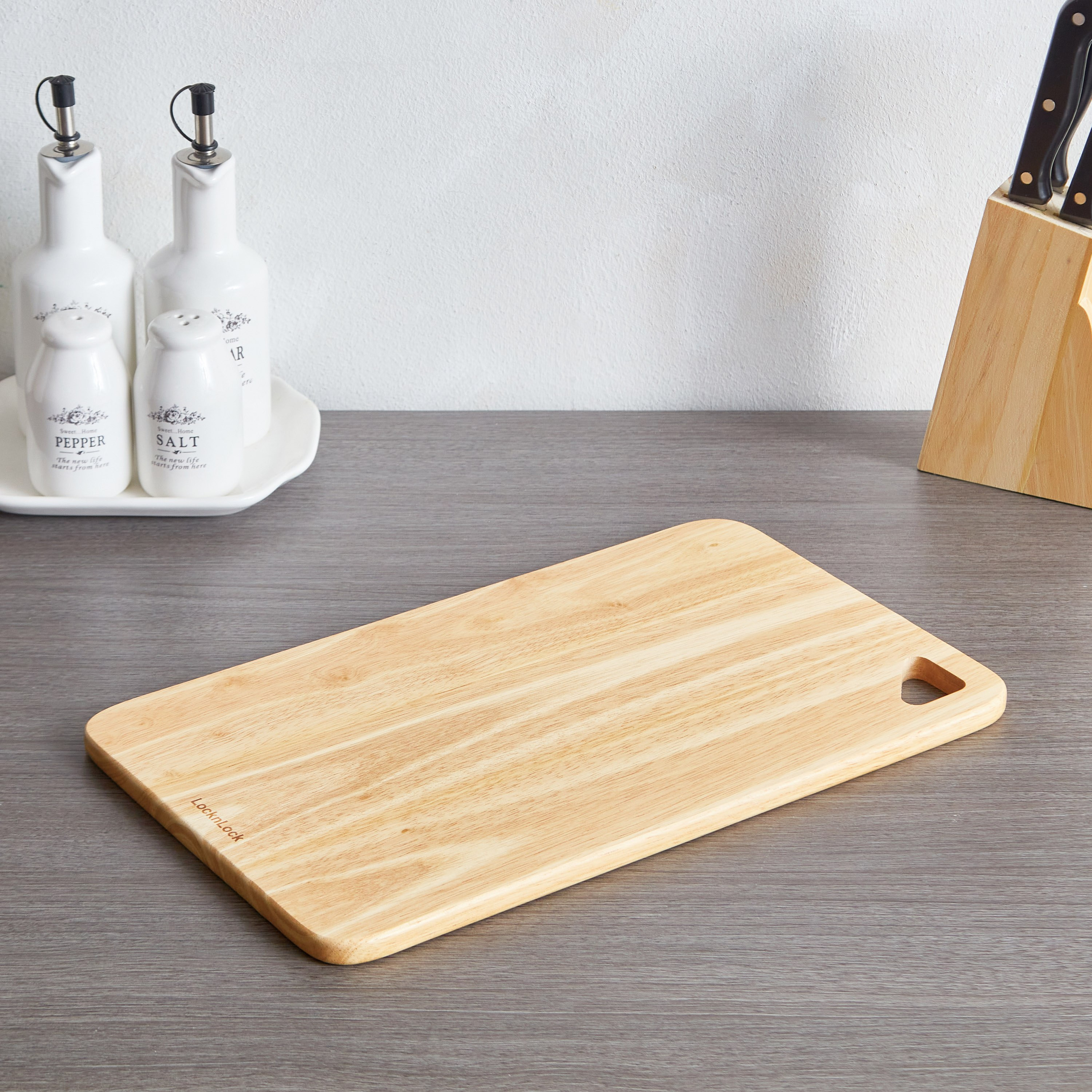 لوح تقطيع خشب صغير من لوك أند لوك - 35x21x1.2 سم-hbxkitchen-kitchenware-choppingboards-image-2