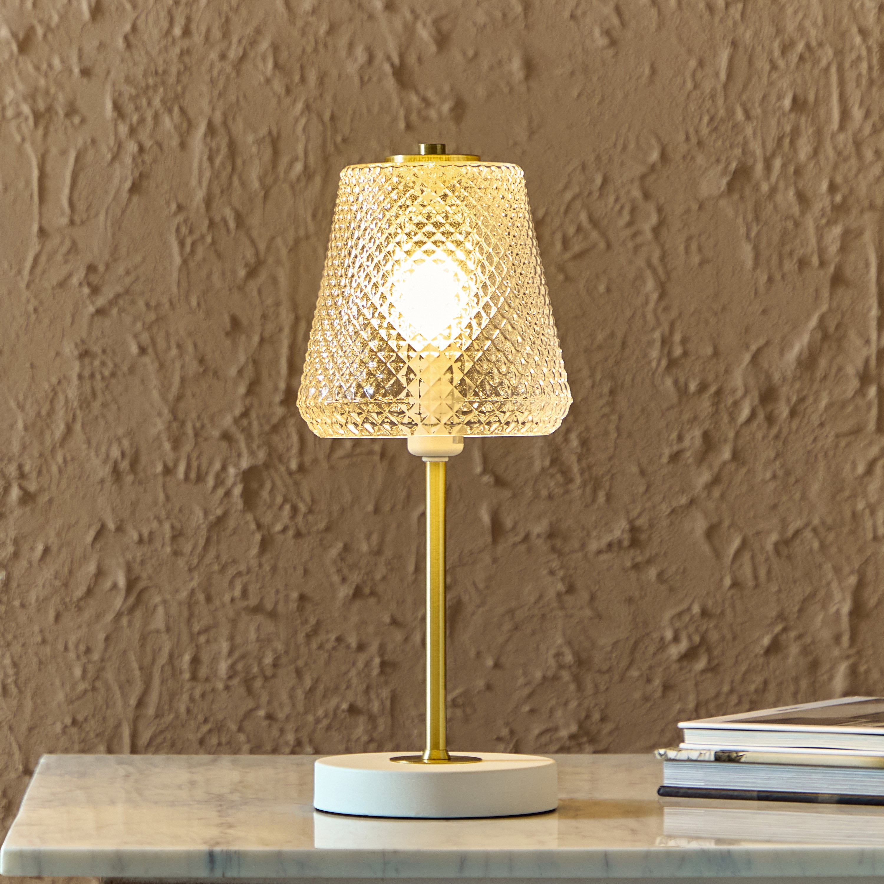 مصباح طاولة معدن مع غطاء زجاجي من ستارك - 15x35 سم-hbxlivingroom-lighting-tablelamps-image-2