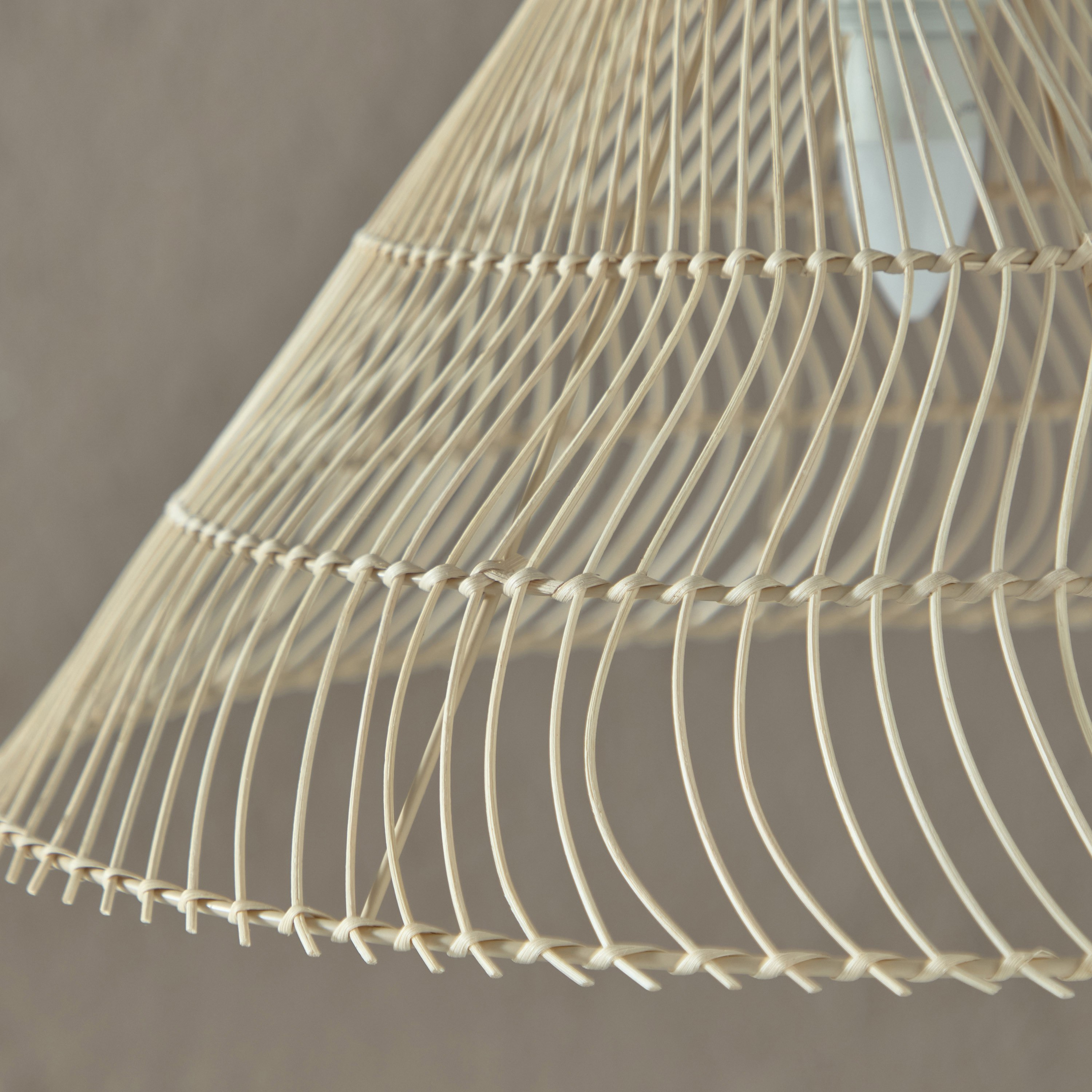 مصباح معلق معدن بغطاء راتان طبيعي من ستارك - 50x150 سم-PROMO_QA_HB_B1G1_WWS_271025-image-4