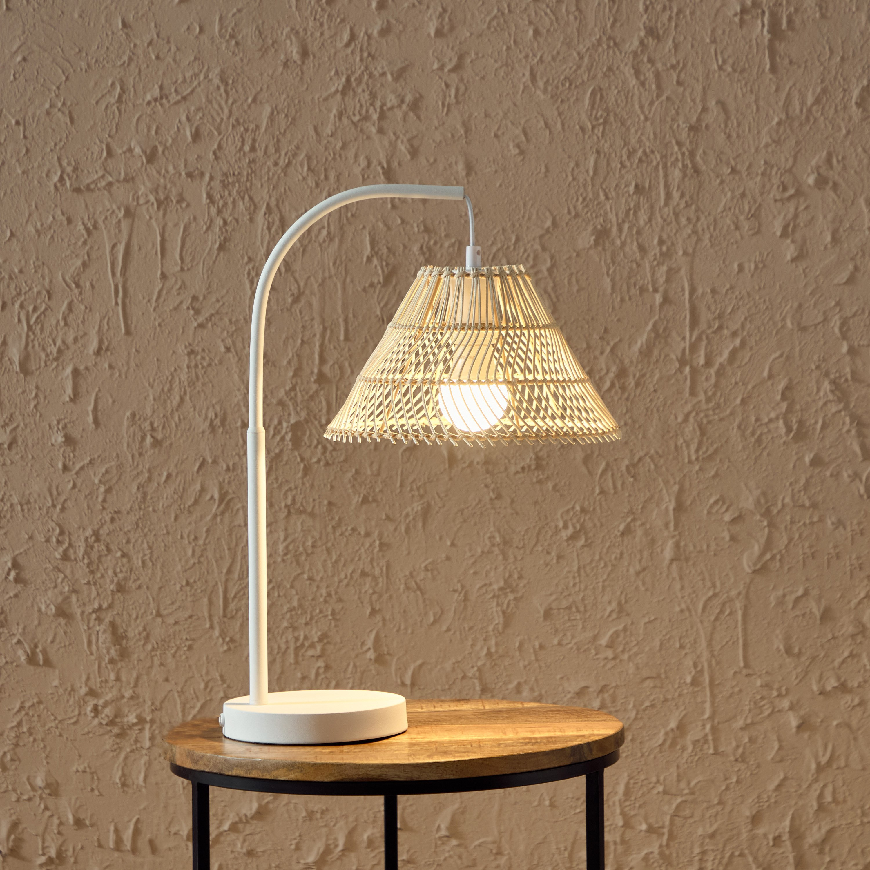 مصباح طاولة معدن مع غطاء راتان طبيعي من ستارك - 33x25x48.5 سم-hbxlivingroom-lighting-tablelamps-image-2