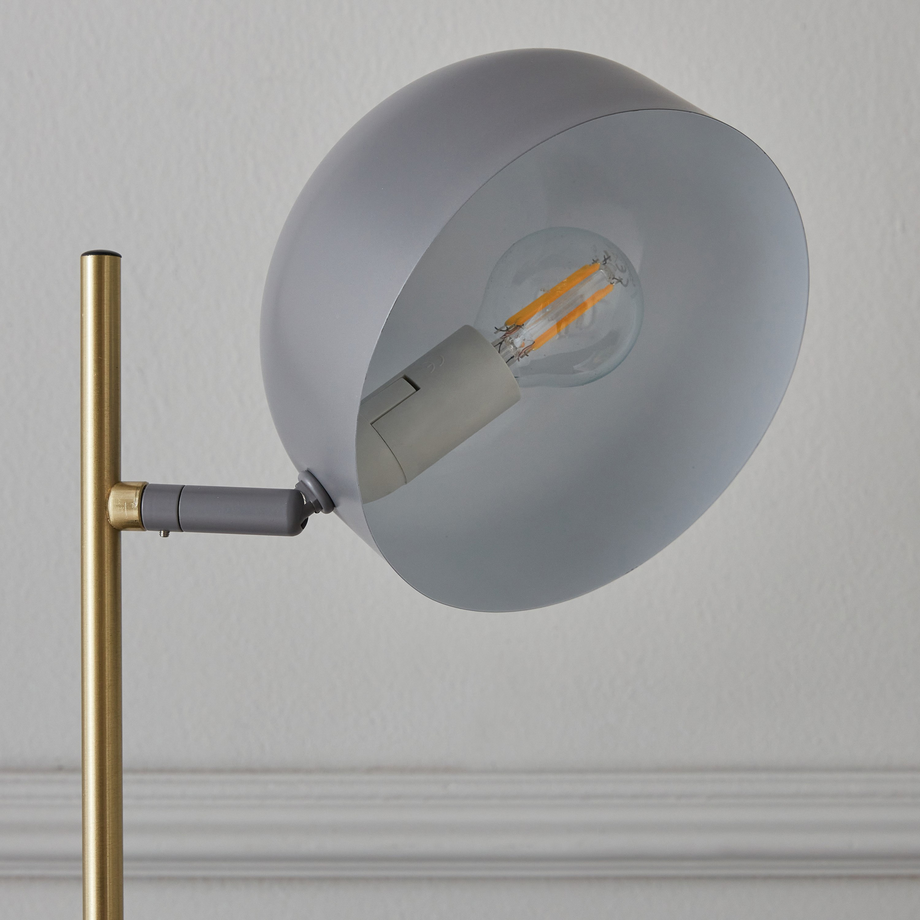 Stark Metal Table Lamp with Shade -24x15x49 cm-hbxlivingroom-lighting-tablelamps-image-3