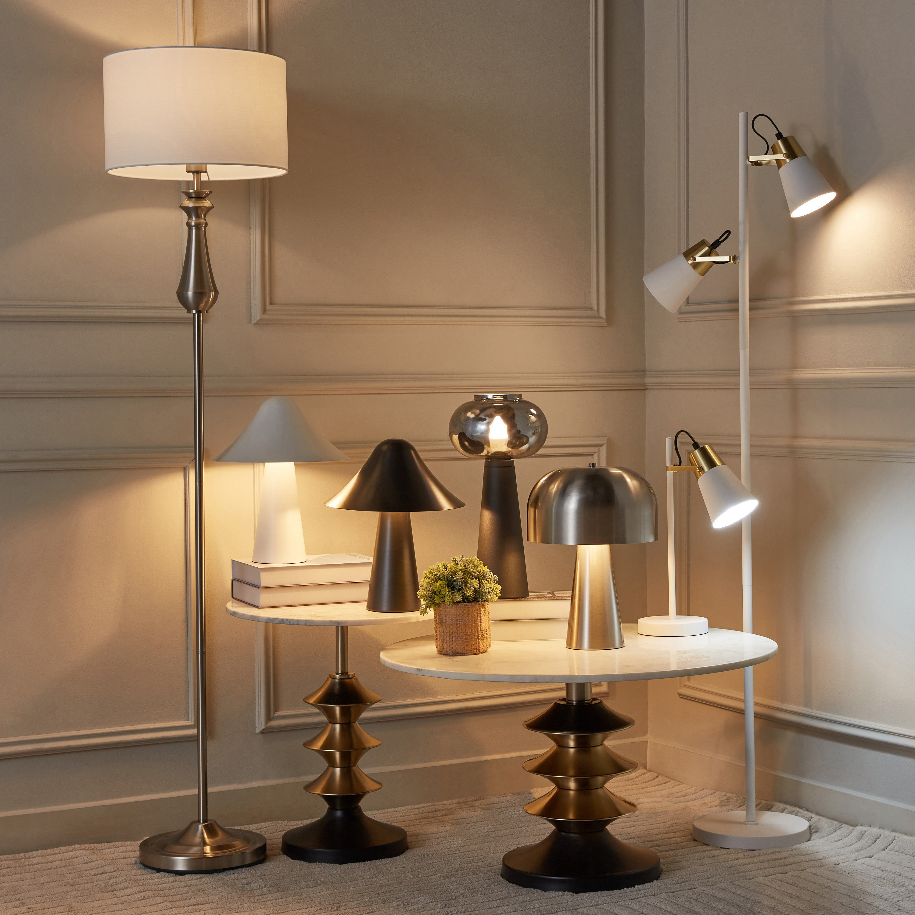 مصباح طاولة معدن مع غطاء زجاجي من ستارك- 20x40 سم-hbxlivingroom-lighting-tablelamps-image-4