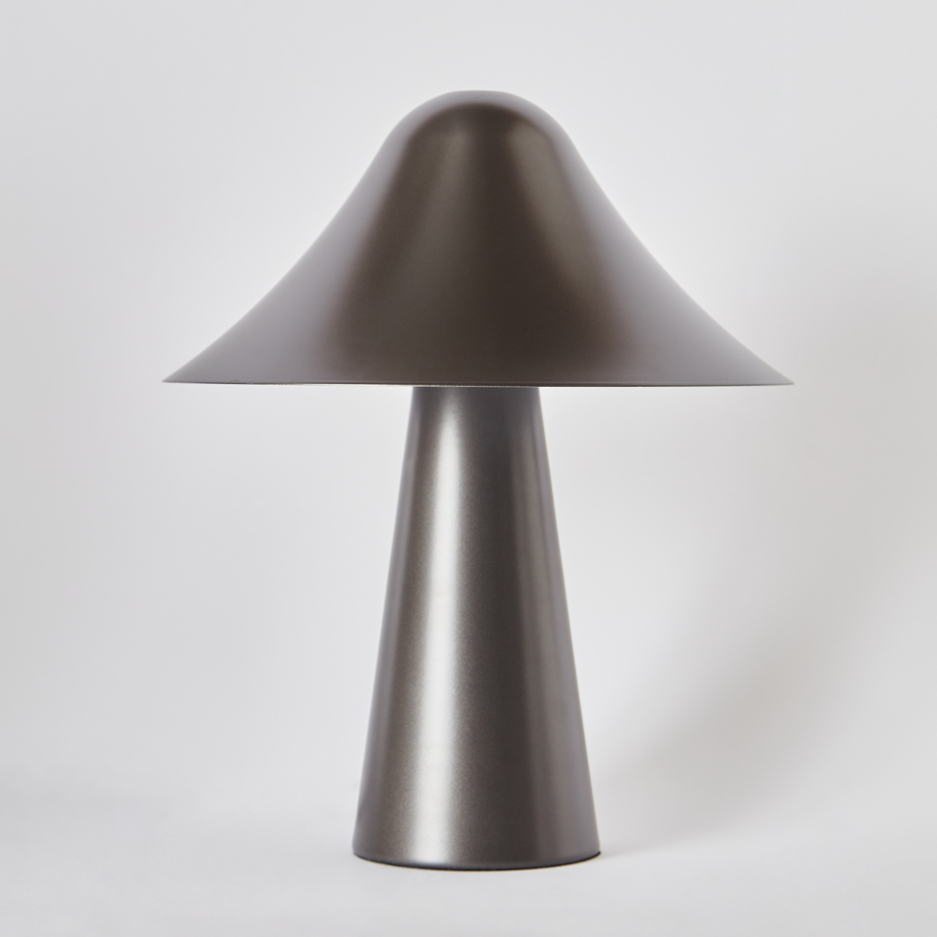 Stark Metal Table Lamp - 28x34 cm-hbxlivingroom-lighting-tablelamps-image-5