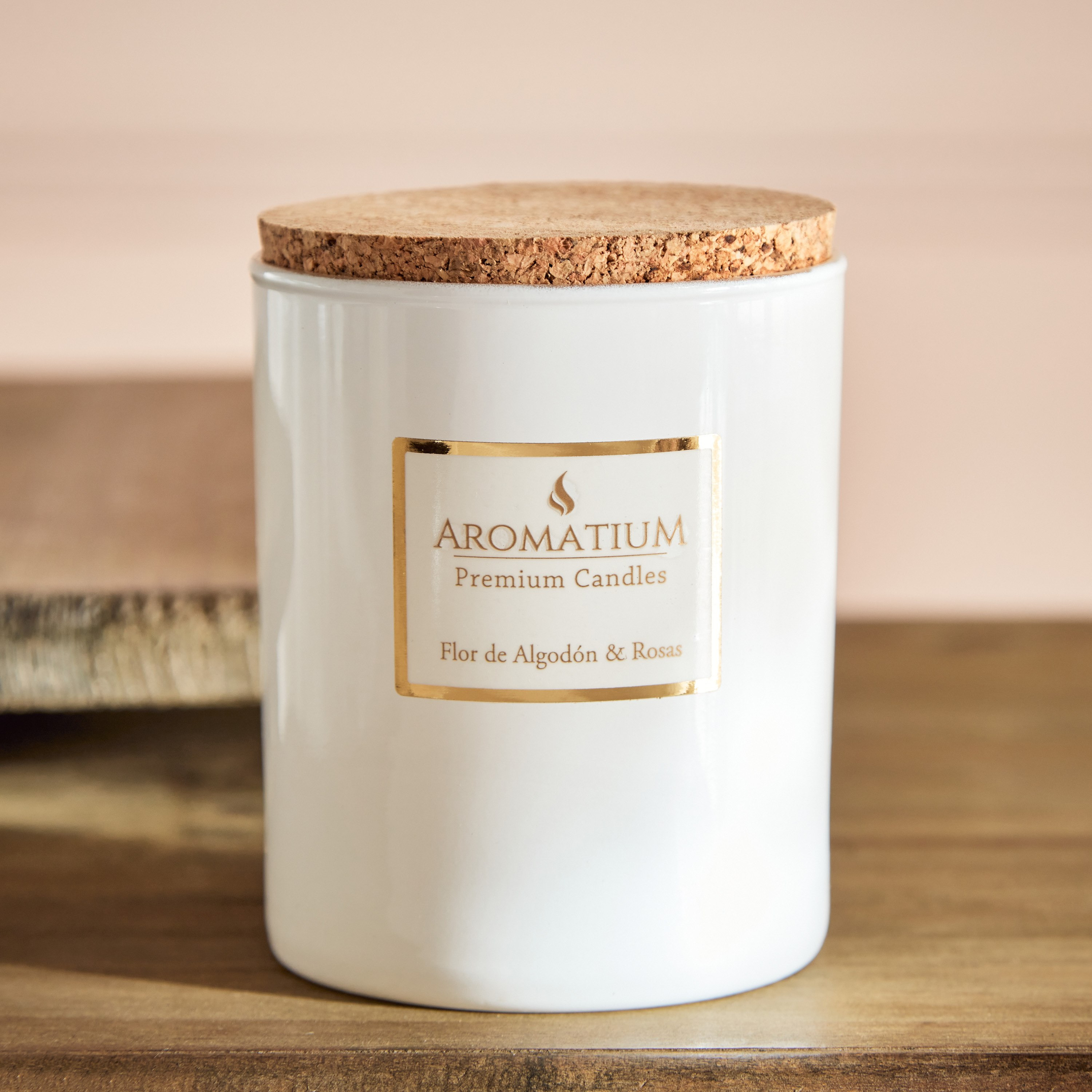 جرة شموع زجاجية معطرة فلور دي الجودون آند روزاس بريميوم من فيلا- 140 جم-hbxlivingroom-decorandaccessories-candles-image-1