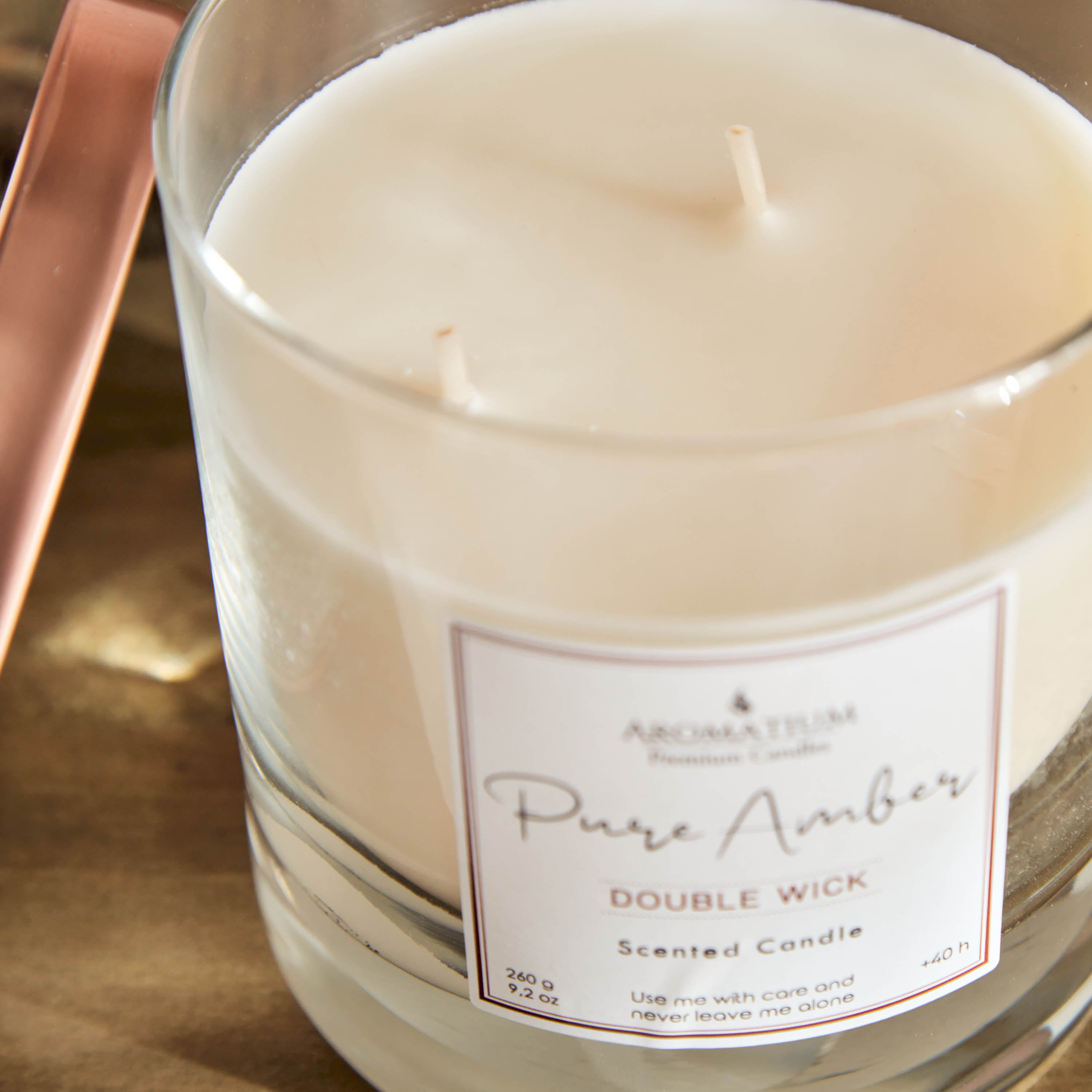 جرة شموع زجاجية بفتيل مزدوج برائحة العنبر النقي من فيلا أروماتيوم - 260 جم-hbxlivingroom-decorandaccessories-candles-image-4