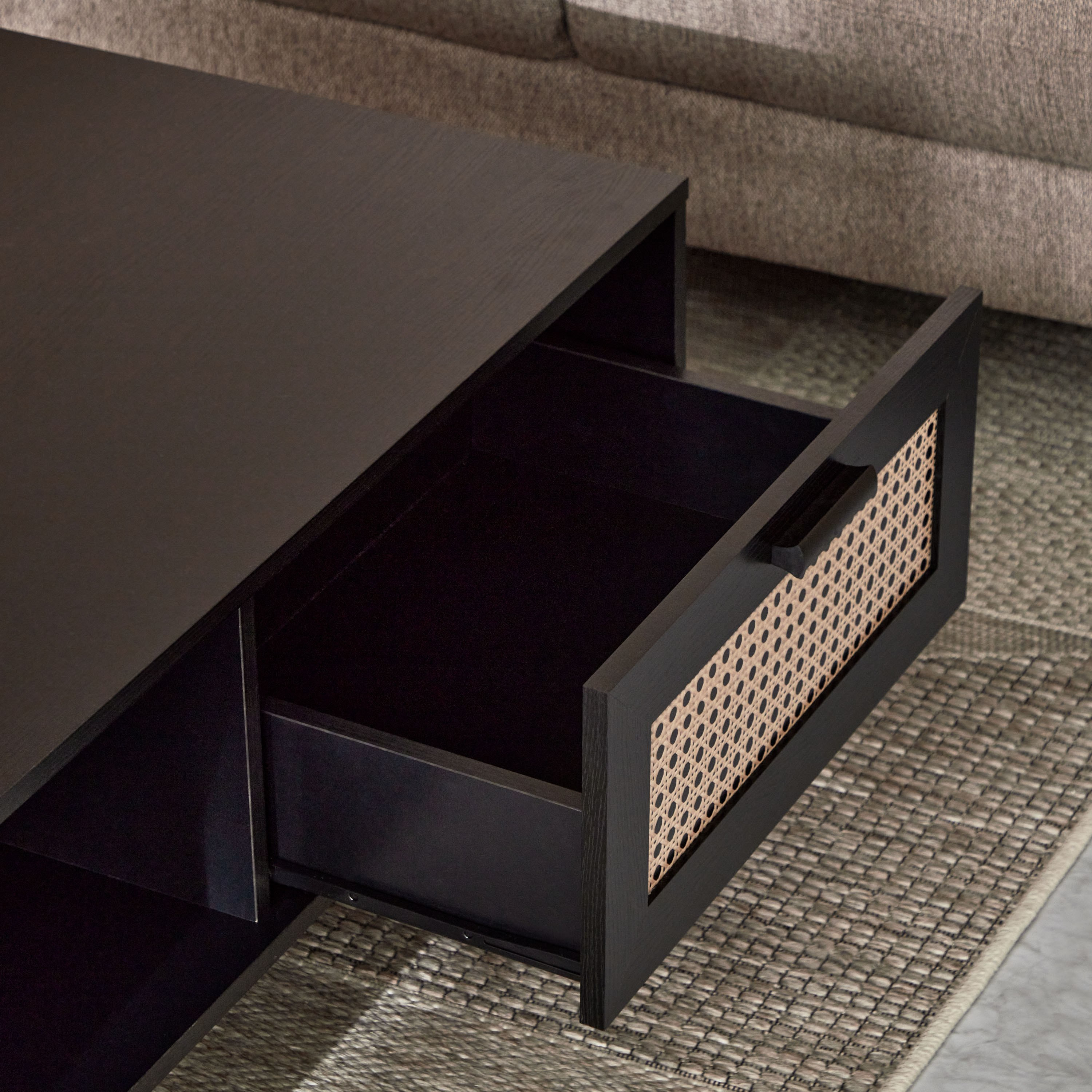 Nordic Rattan Coffee Table-PROMO_HB_UAE_HBX10_250526-image-7