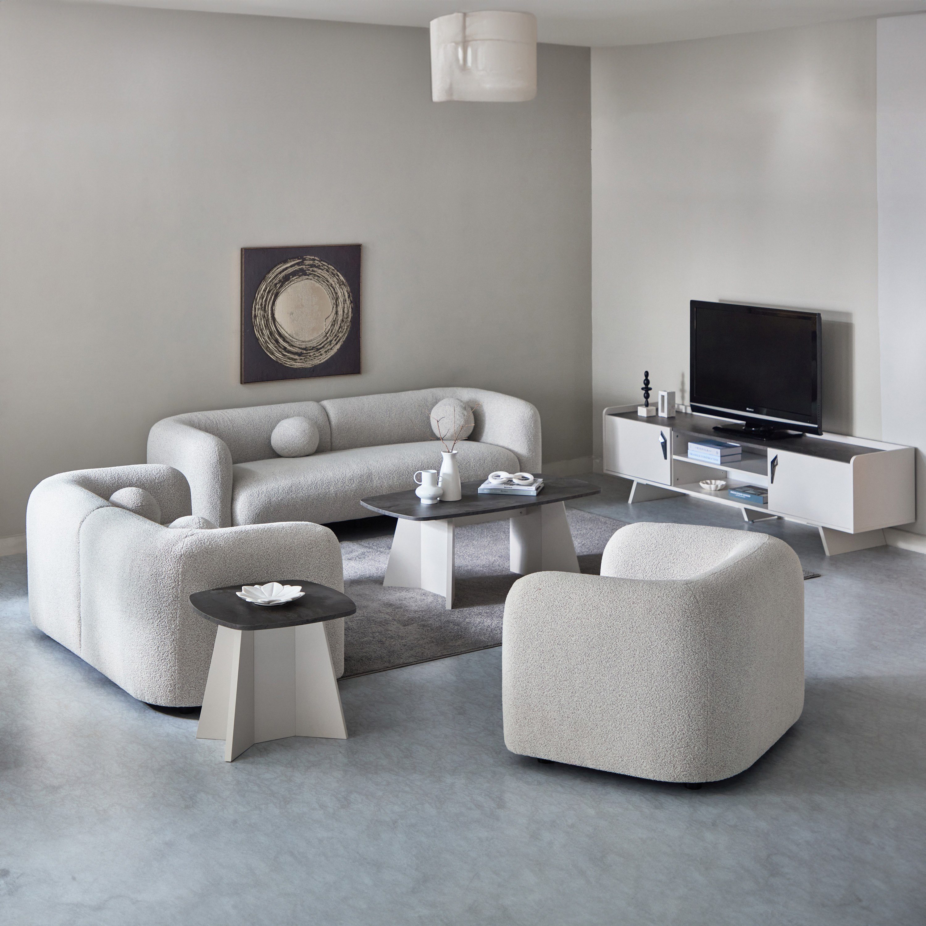كرسي قماش بمساند ذراعين من بارسيلو-hbxlivingroom-sofasandarmchairs-sofas-image-9