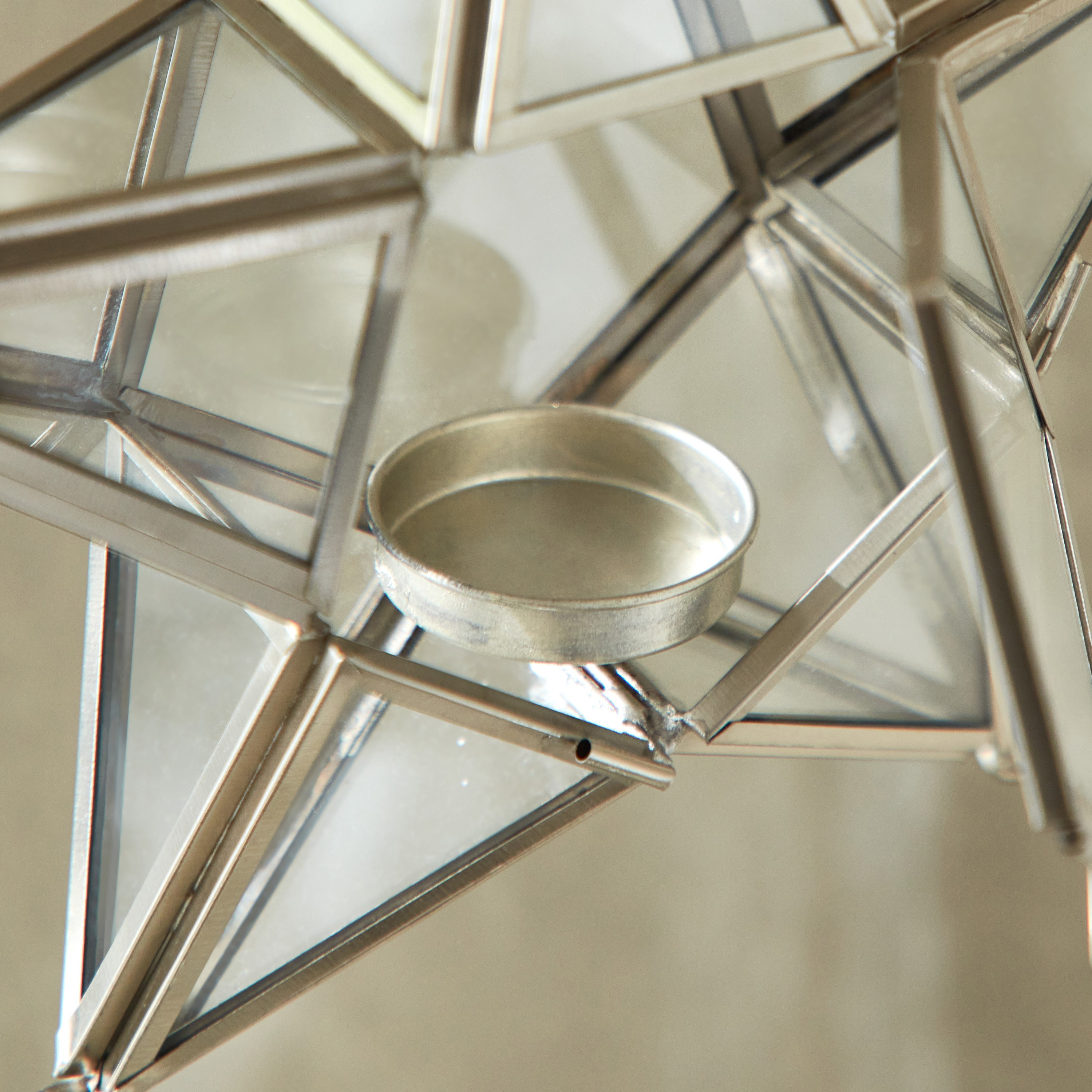 حامل شموع صغيرة معلّق على شكل نجمة من المعدن والزجاج من إيسابا - 20x6x20 سم-hbxlivingroom-decorandaccessories-candleholders-image-4