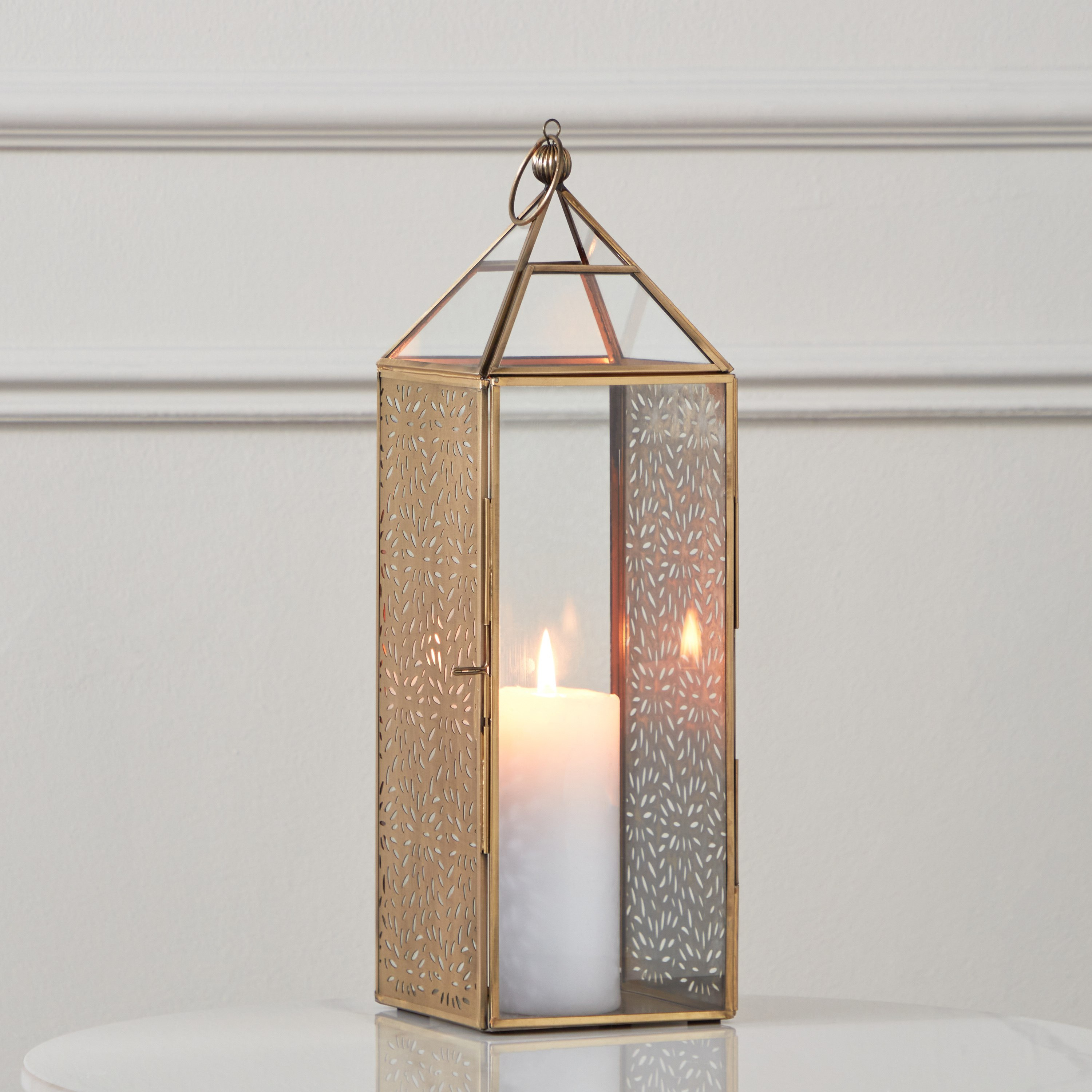فانوس حديث معدن من إيسابا - 12x12x42 سم-hbxdecorandfurnishings-homeaccessories-lanterns-image-1