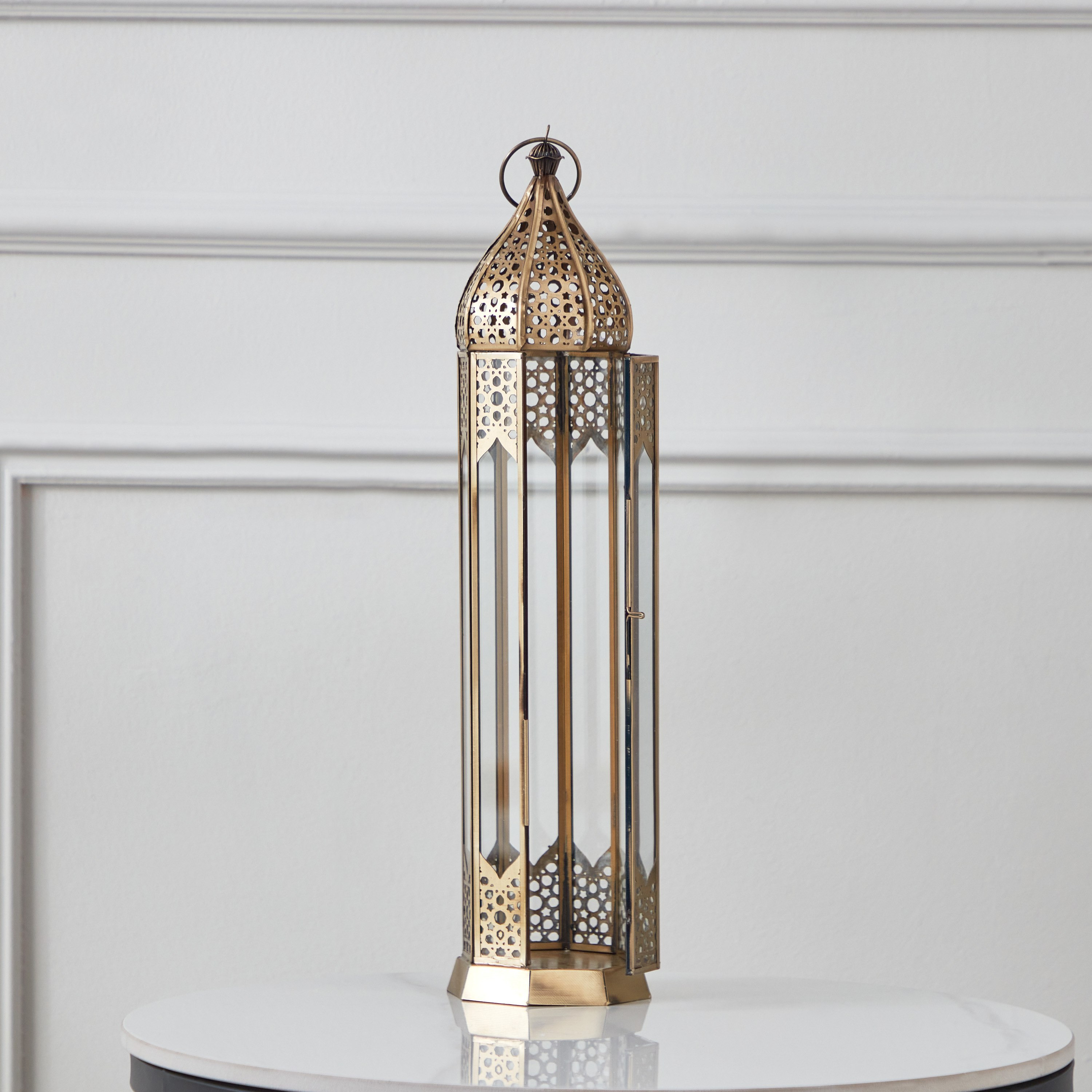 فانوس عتيق معدن بتفاصيل مفرّغة من إيسابا - 9x9x48 سم-hbxdecorandfurnishings-homeaccessories-lanterns-image-3