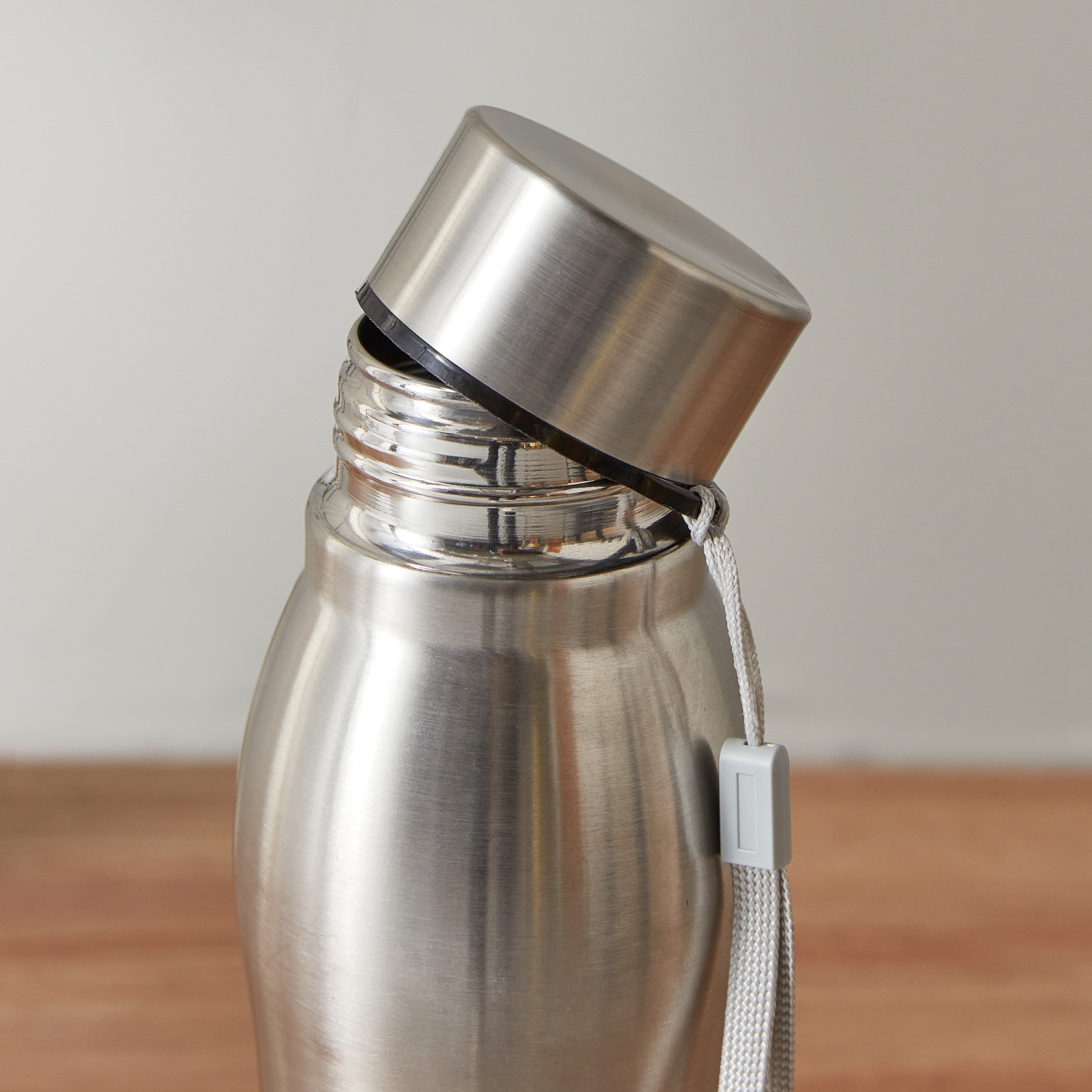 Stilo Stainless Steel Stylish Bottle - 1 L-hbxhomeware-diningandtabletop-bottles-image-3
