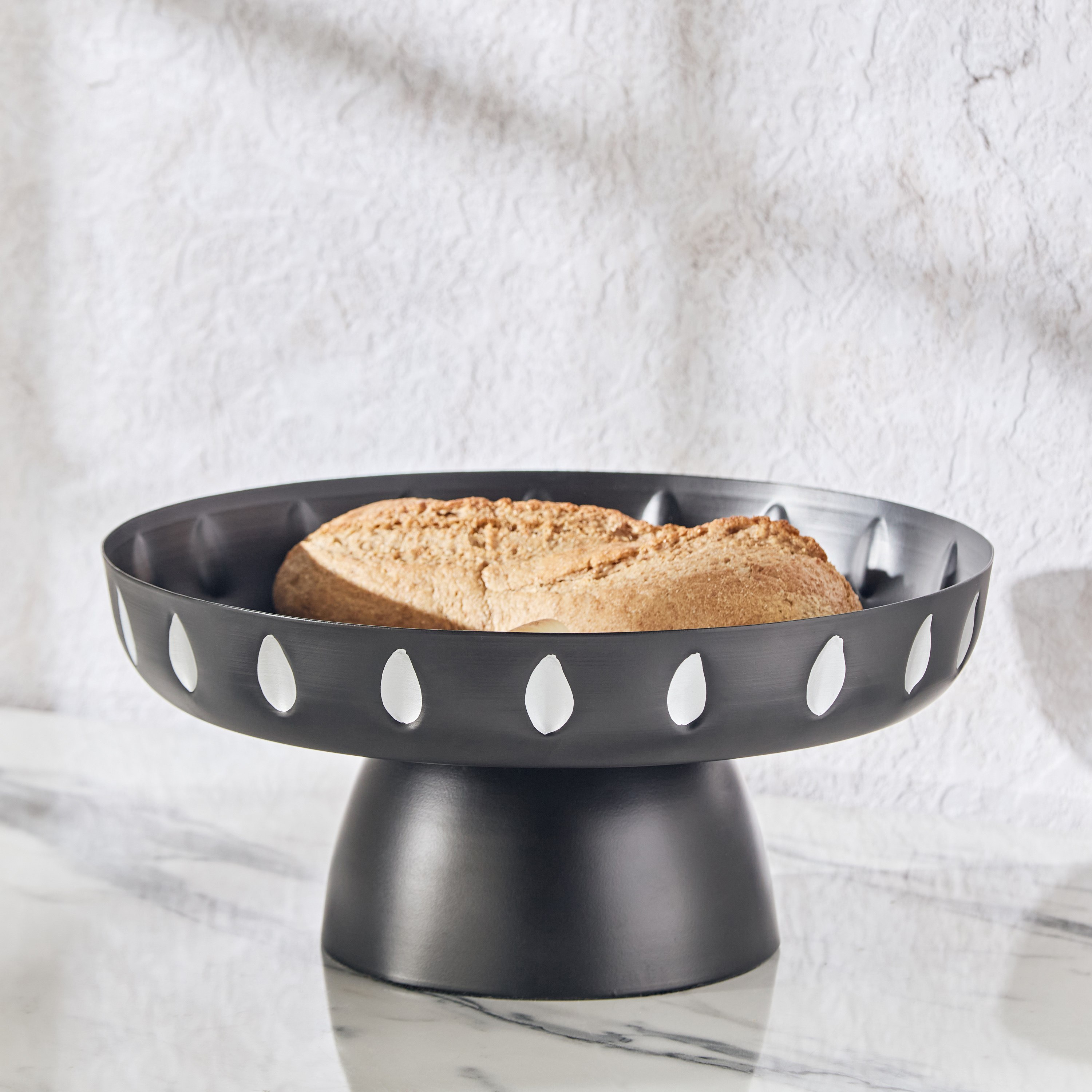 وعاء بقاعدة من أورنيت- 31 سم-hbxdecorandfurnishings-tabletop-serveware-image-1