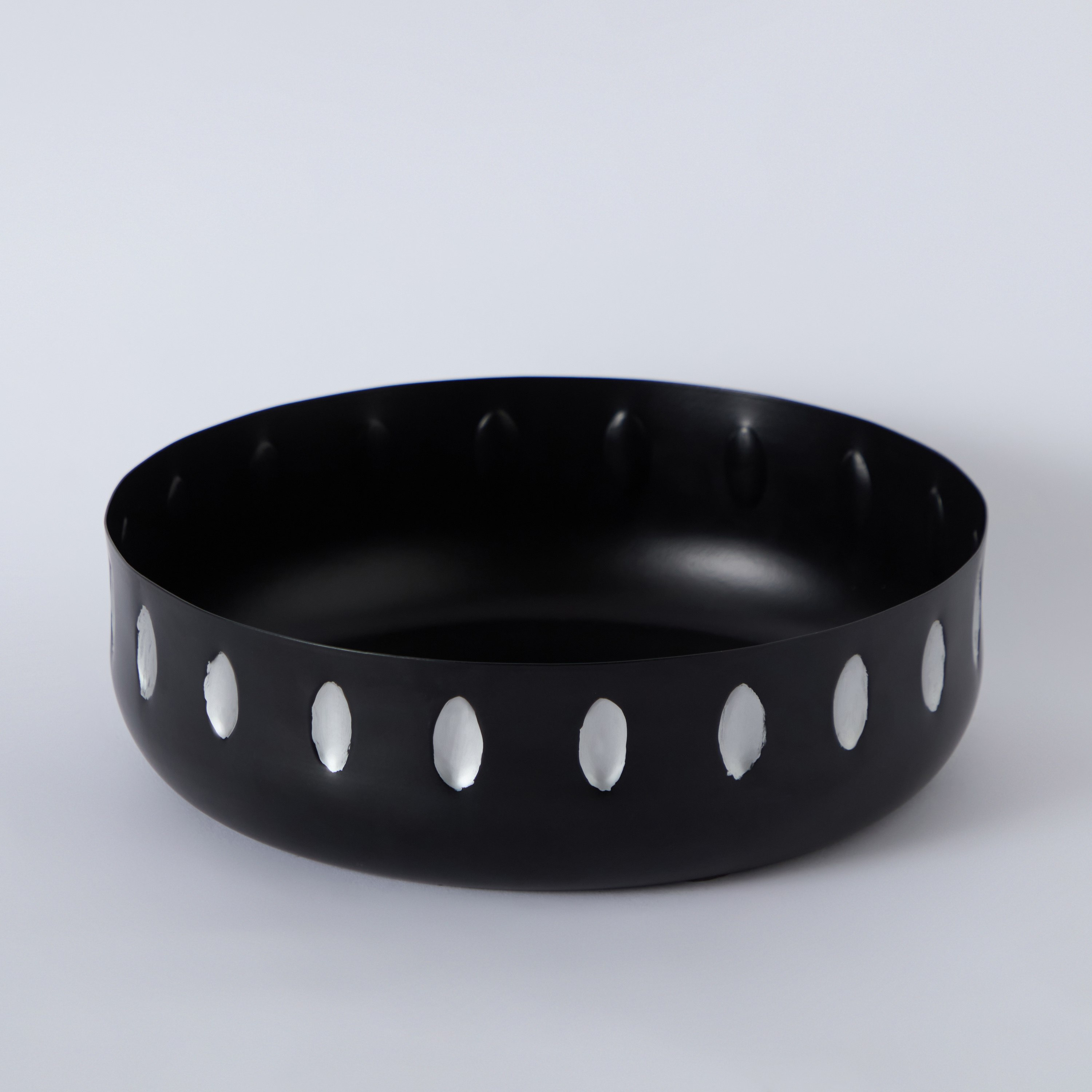 Ornate Flat Bowl - 30 cm-hbxdecorandfurnishings-tabletop-serveware-image-5