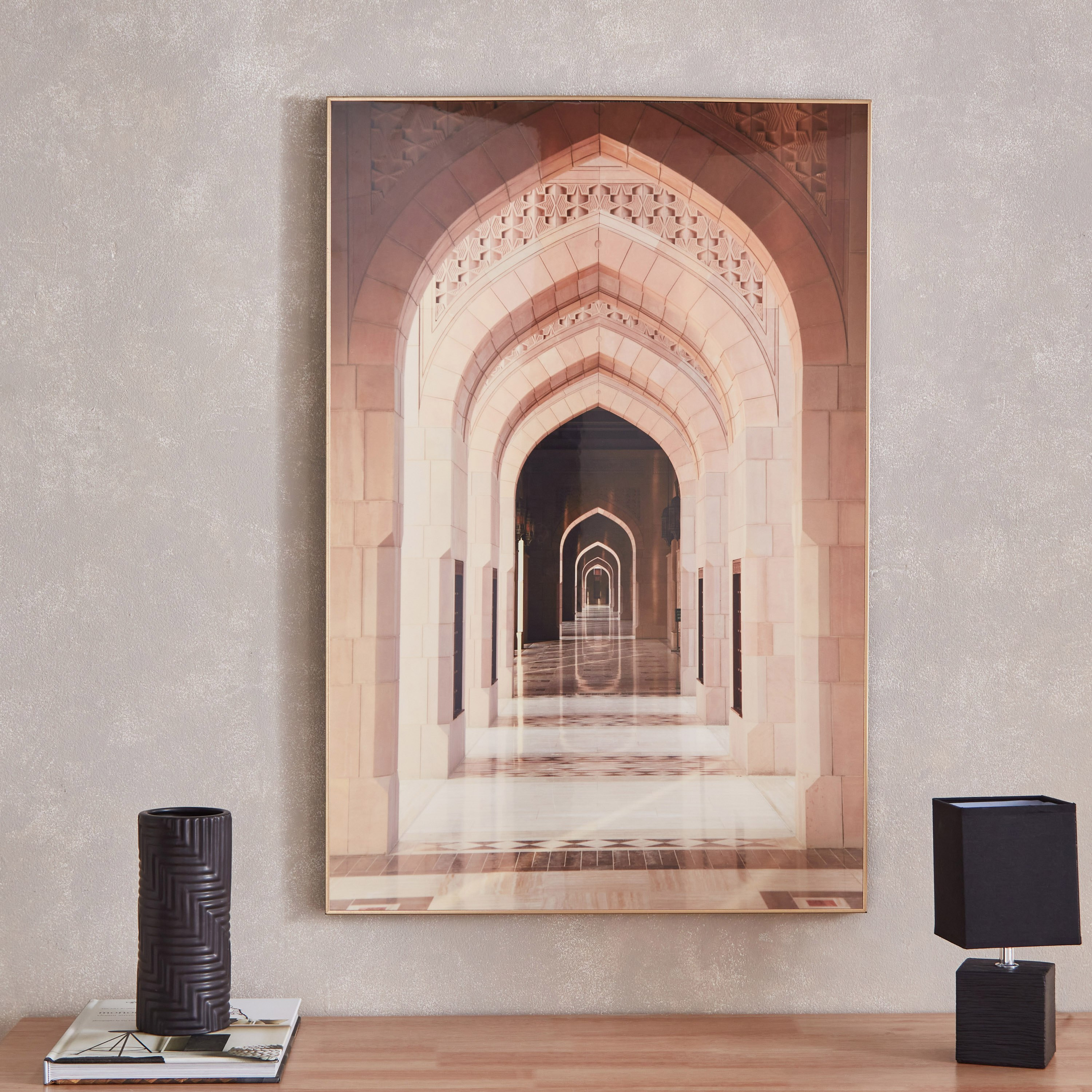 لوحة مؤطرة شديدة اللمعان بتصميم معماري عربي من اقرأ - 60x90 سم-PROMO_HB_AE_B2G2_011025-image-2