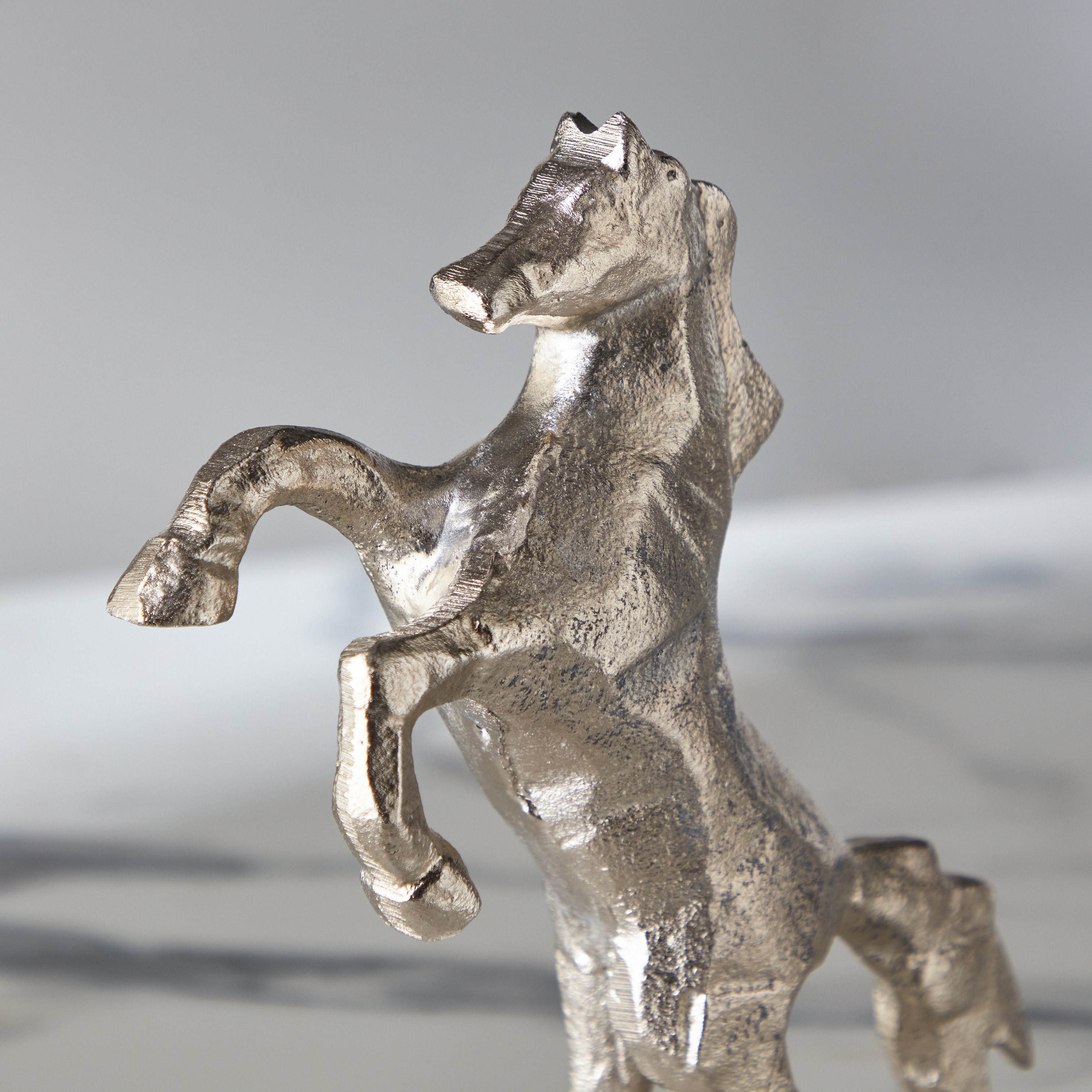 ديكور طاولة بتصميم حصان ألومنيوم بقاعدة رخام من أسترو- 18x7x22 سم-hbxhomeware-homedecor-figurinesandornaments-image-4