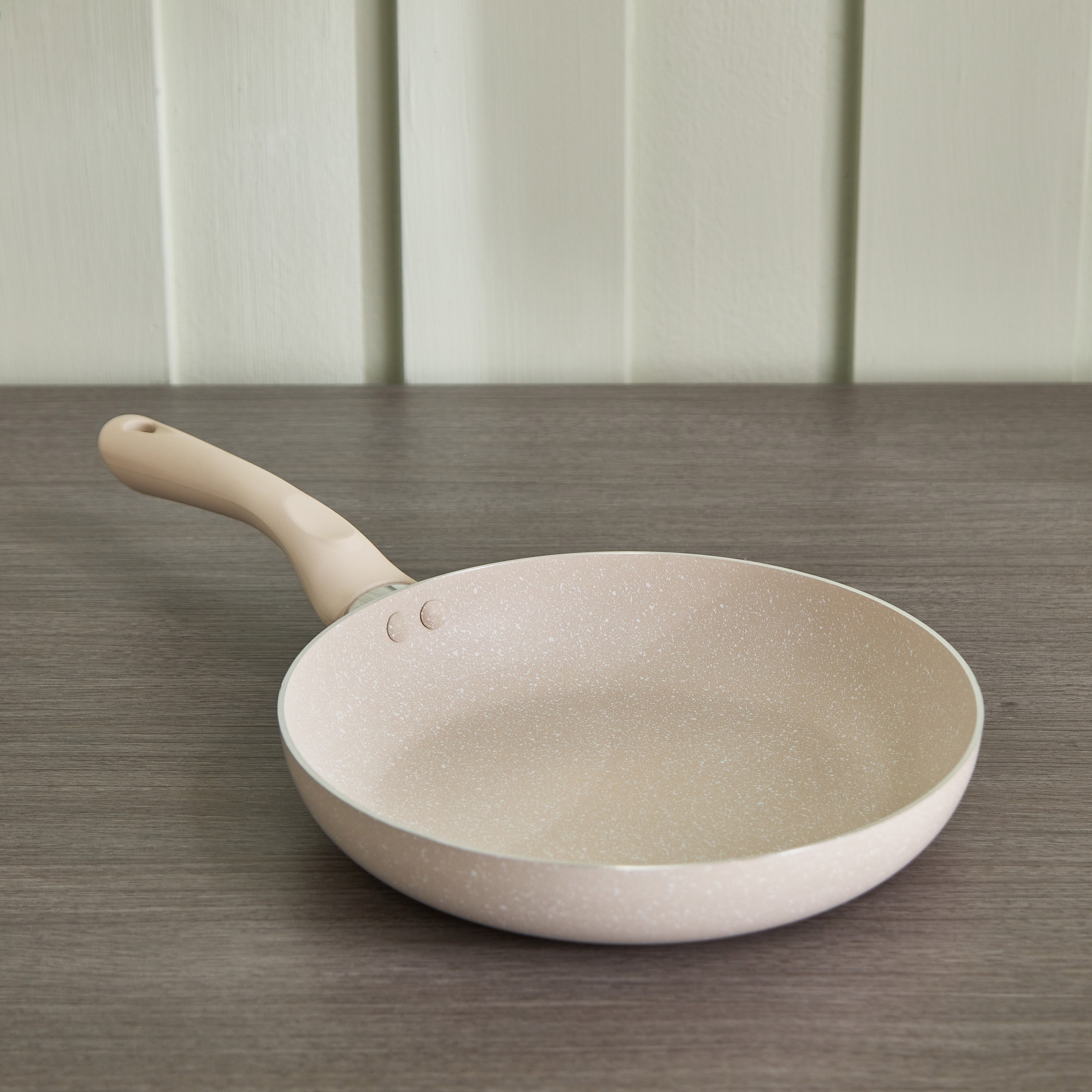 مقلاة بطلاء رخام من فيست  - 24 سم-hbxhomeware-hbxkitchen-image-1