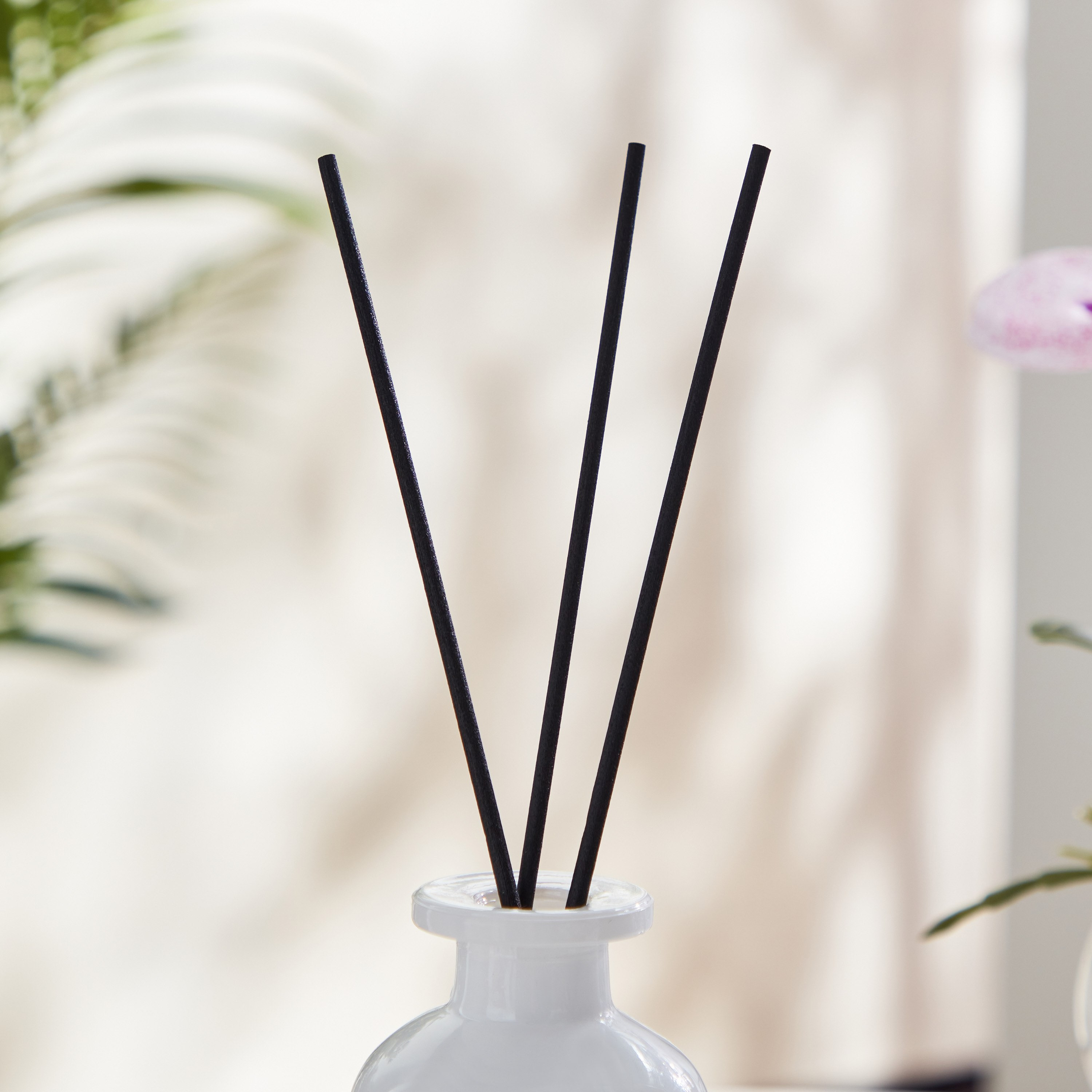 موزع عطور أعواد برائحة العود والبرجاموت من بالمي - 100 مل-PROMO_HB_AE_B2G2_011025-image-2