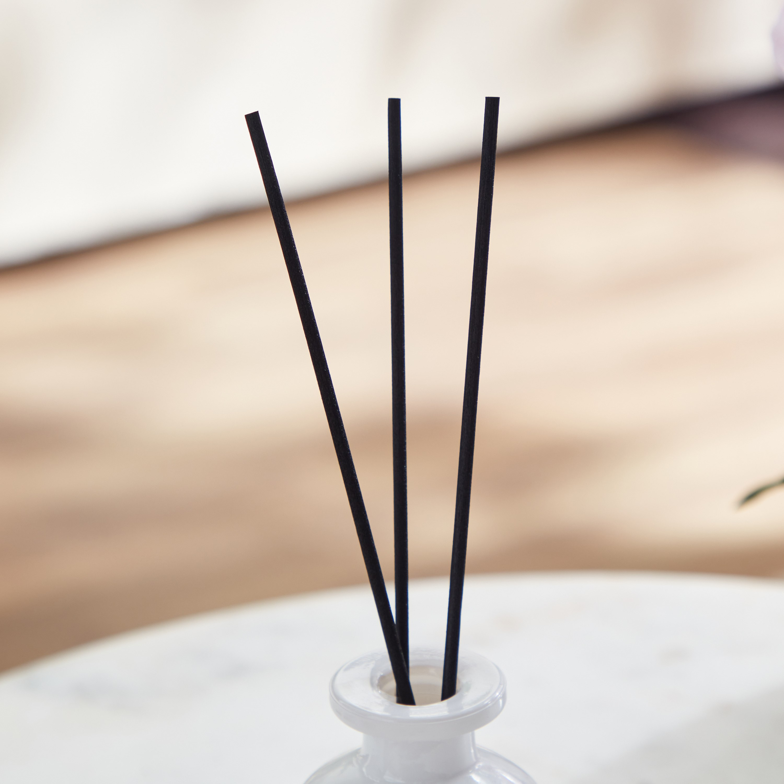 Balmy Bamboo and White Tea Reed Diffuser - 100 ml-PROMO_HB_AE_B2G2_011025-image-2