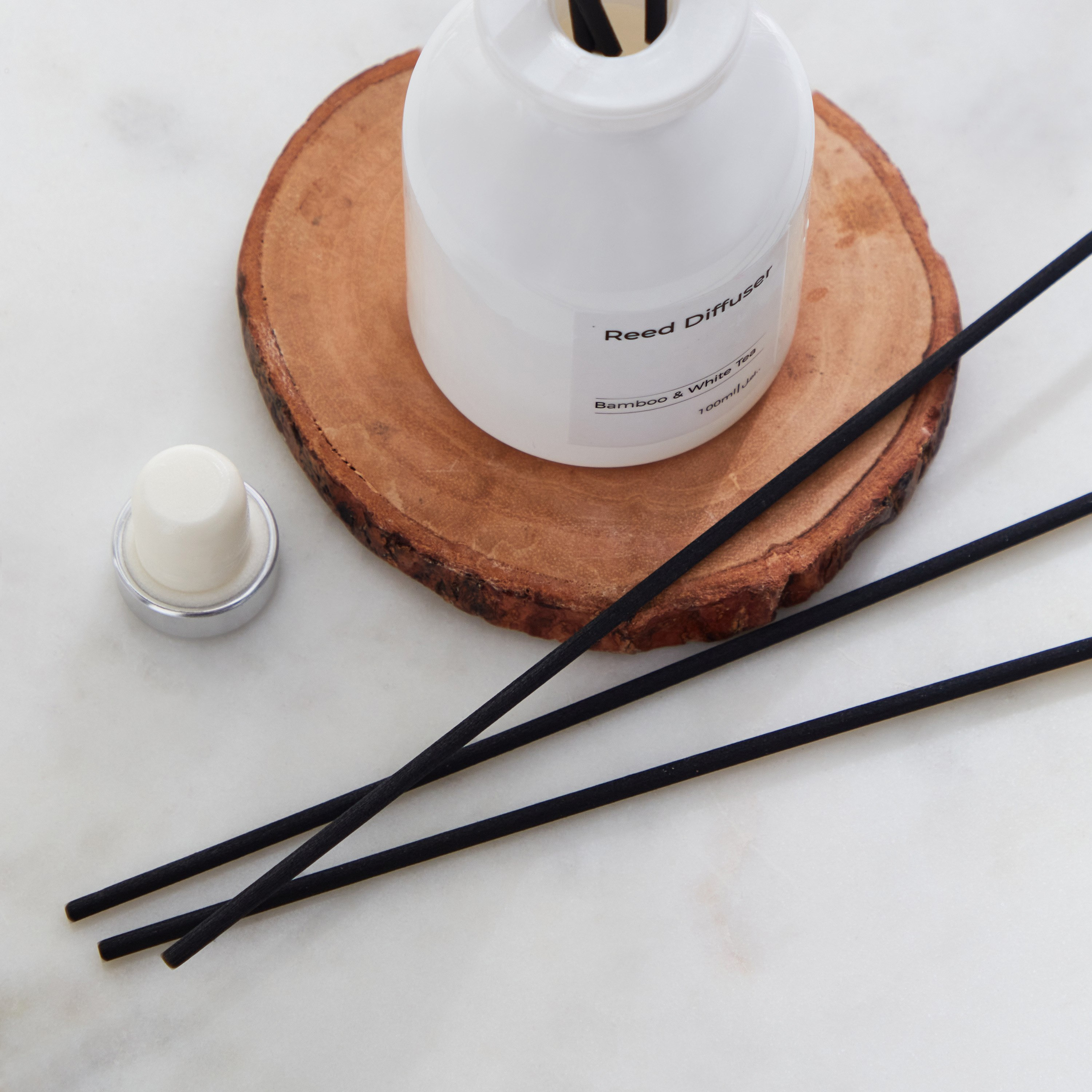 Balmy Bamboo and White Tea Reed Diffuser - 100 ml-PROMO_HB_AE_B2G2_011025-image-4