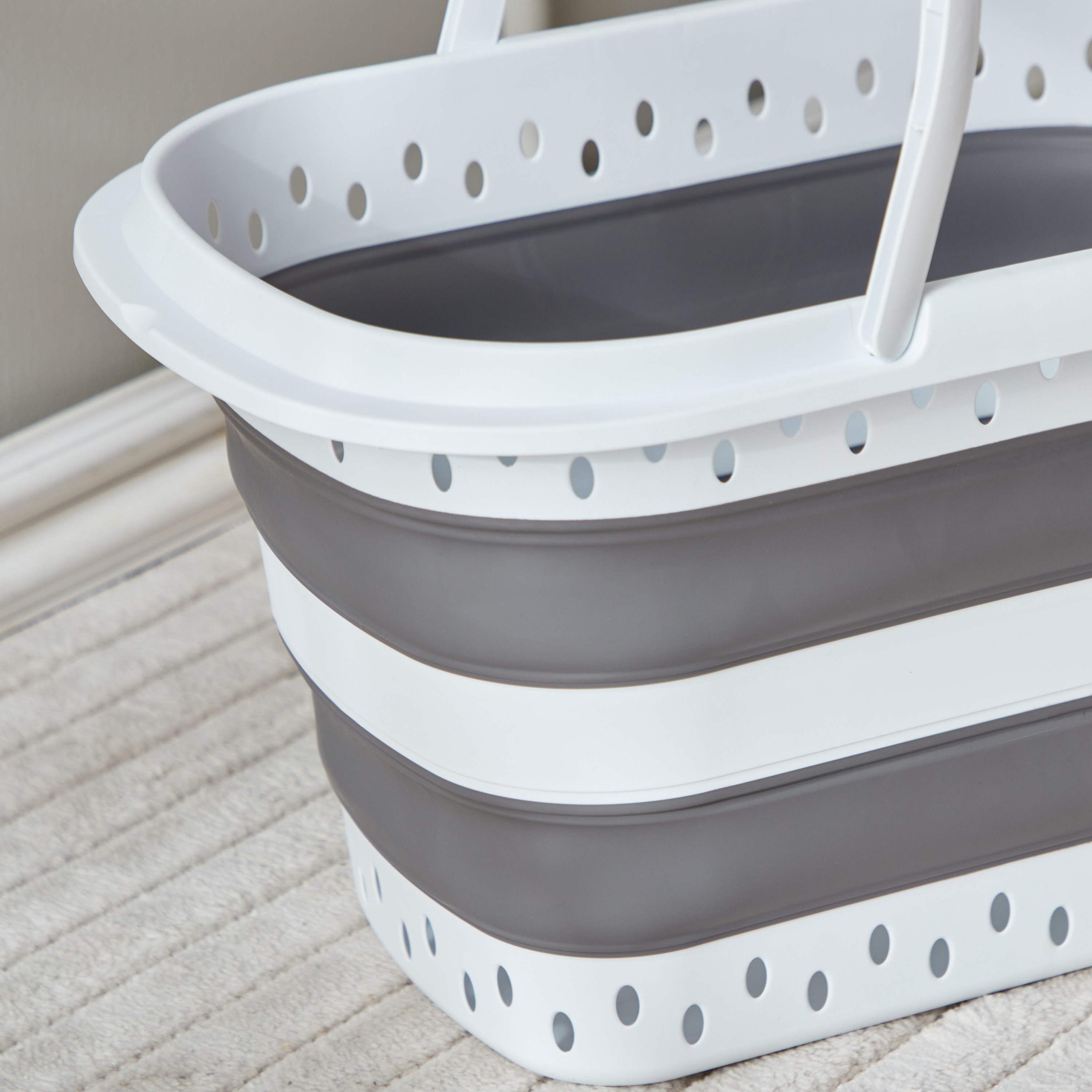 سلة غسيل قابلة للطي وموفرة للمساحة بمقابض - 32 لترًا-hbxbedroom-bedroomaccessories-bedroomstorage-image-4