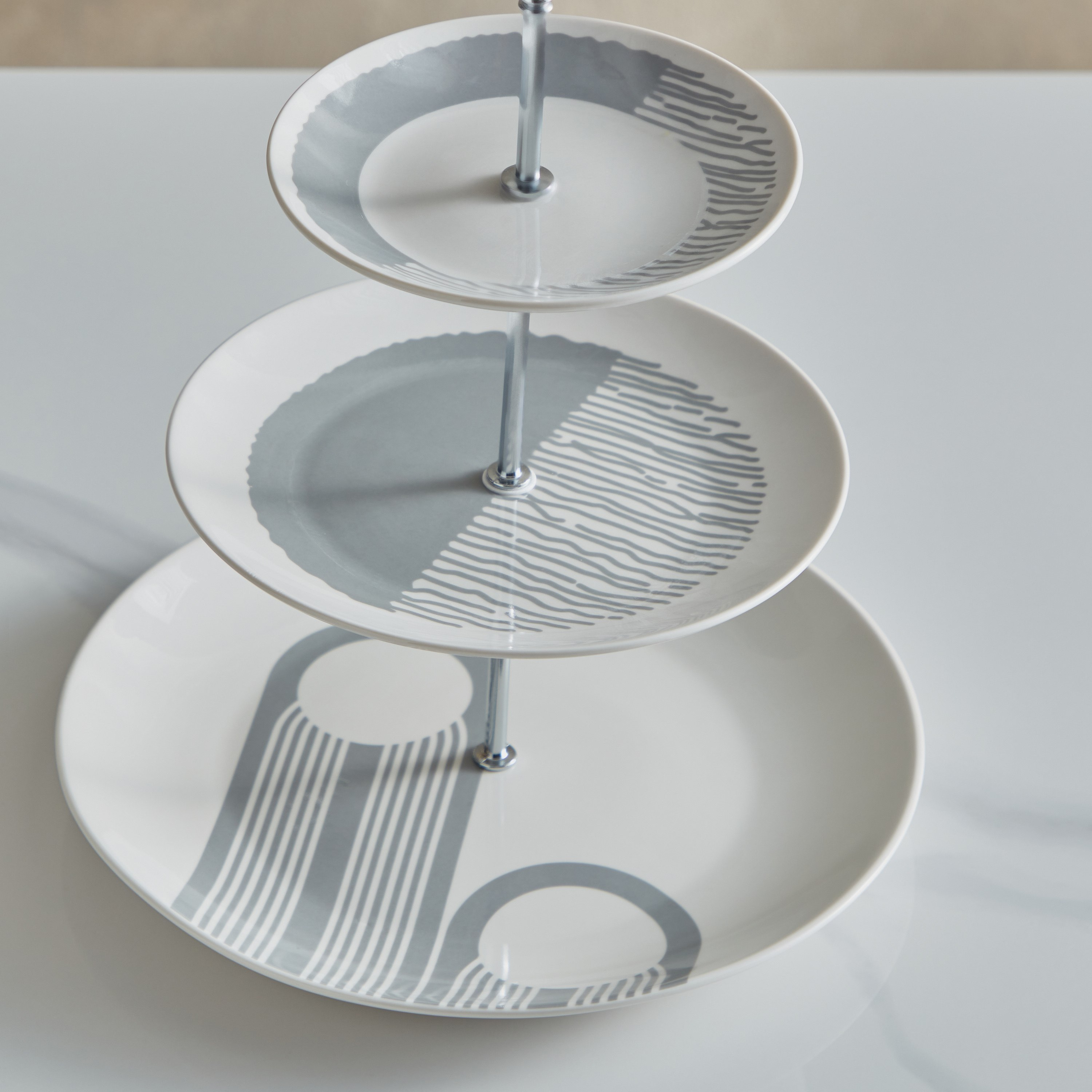 صحن كيك 3 طوابق من فيستا-hbxdecorandfurnishings-tabletop-serveware-image-3