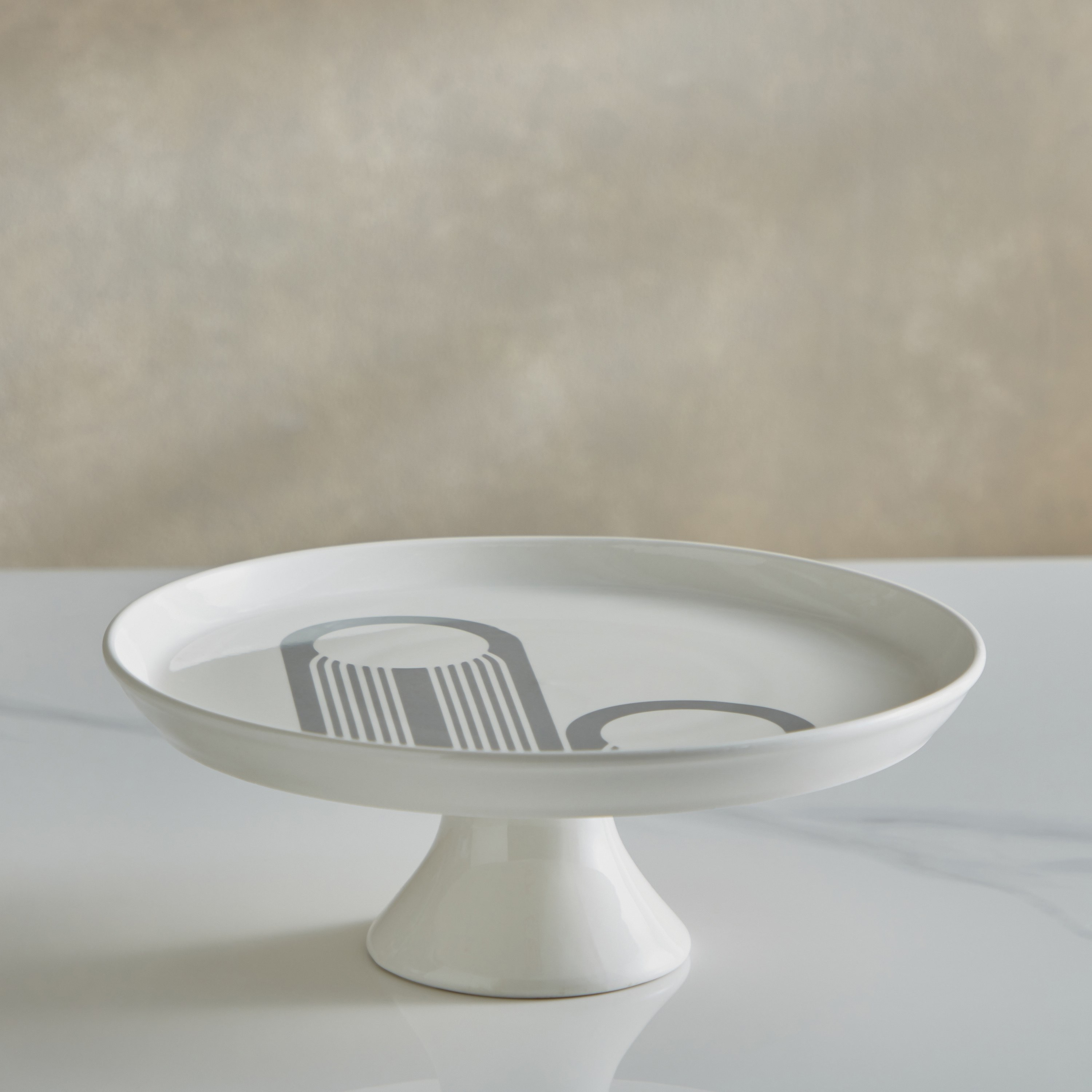 Vista Cake Platter-hbxdecorandfurnishings-tabletop-serveware-image-2