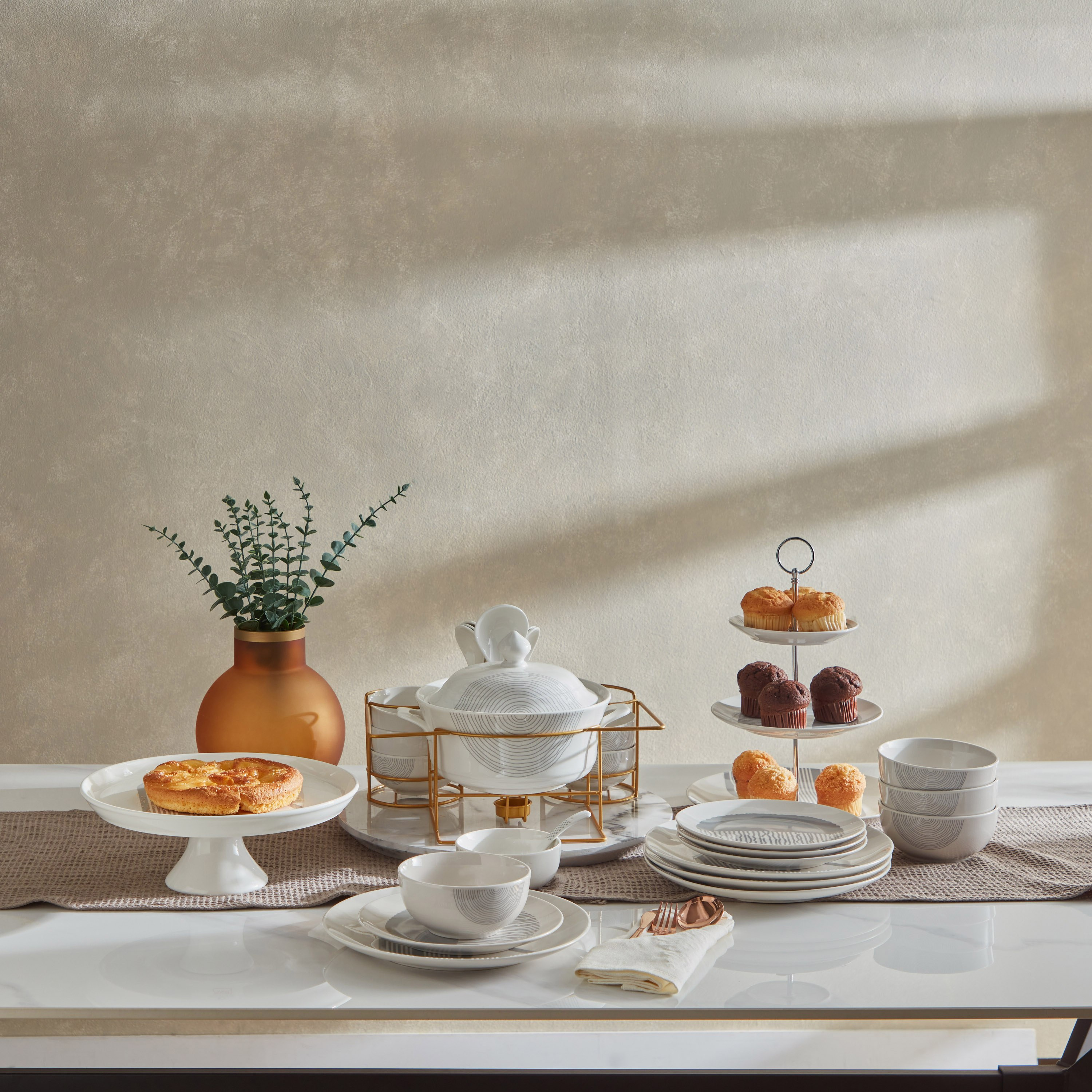 Vista Cake Platter-hbxdecorandfurnishings-tabletop-serveware-image-5