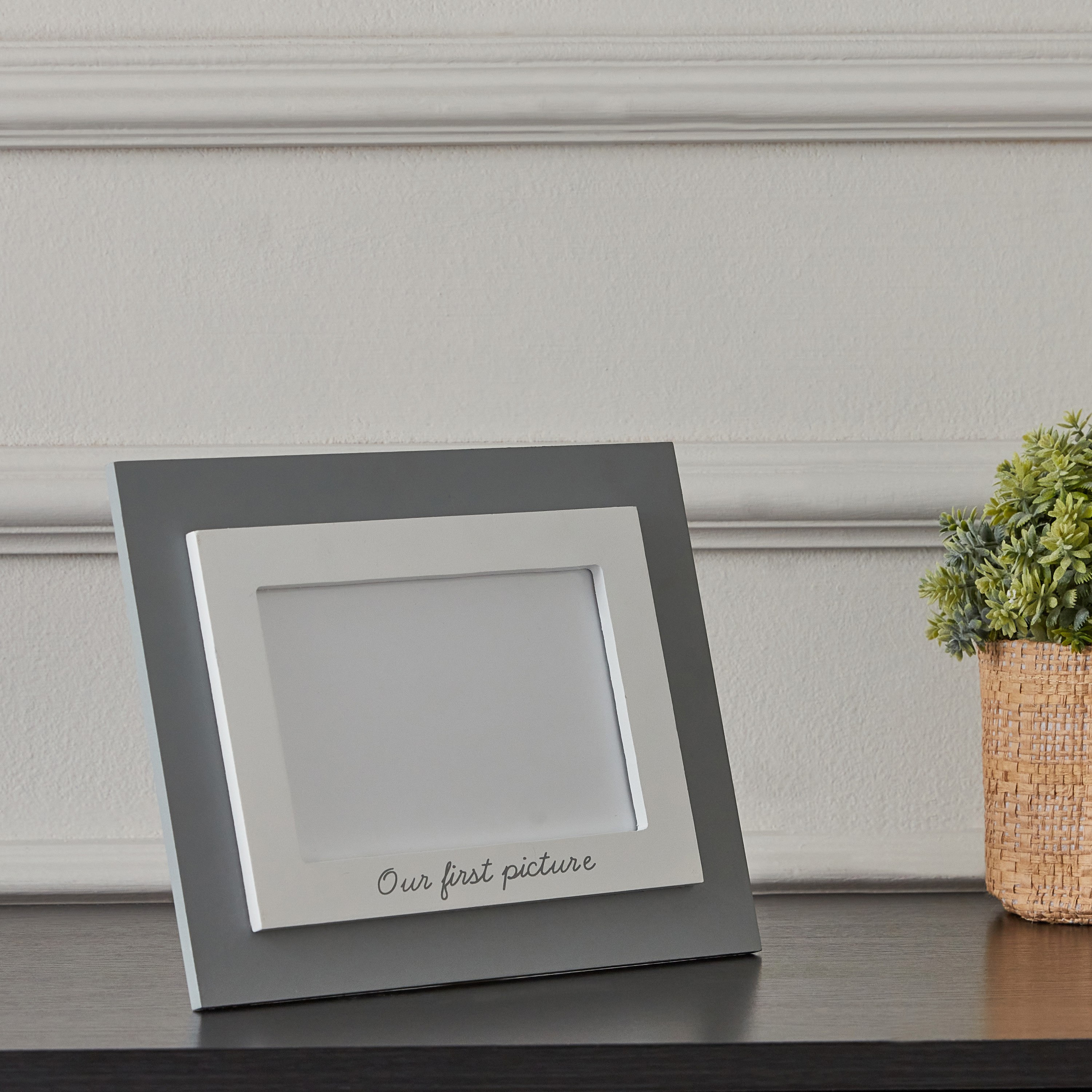برواز صور بطلاء إم دي إف أور فريست بيكتشر من رفا-hbxbedroom-decorandaccessories-photoframes-image-1