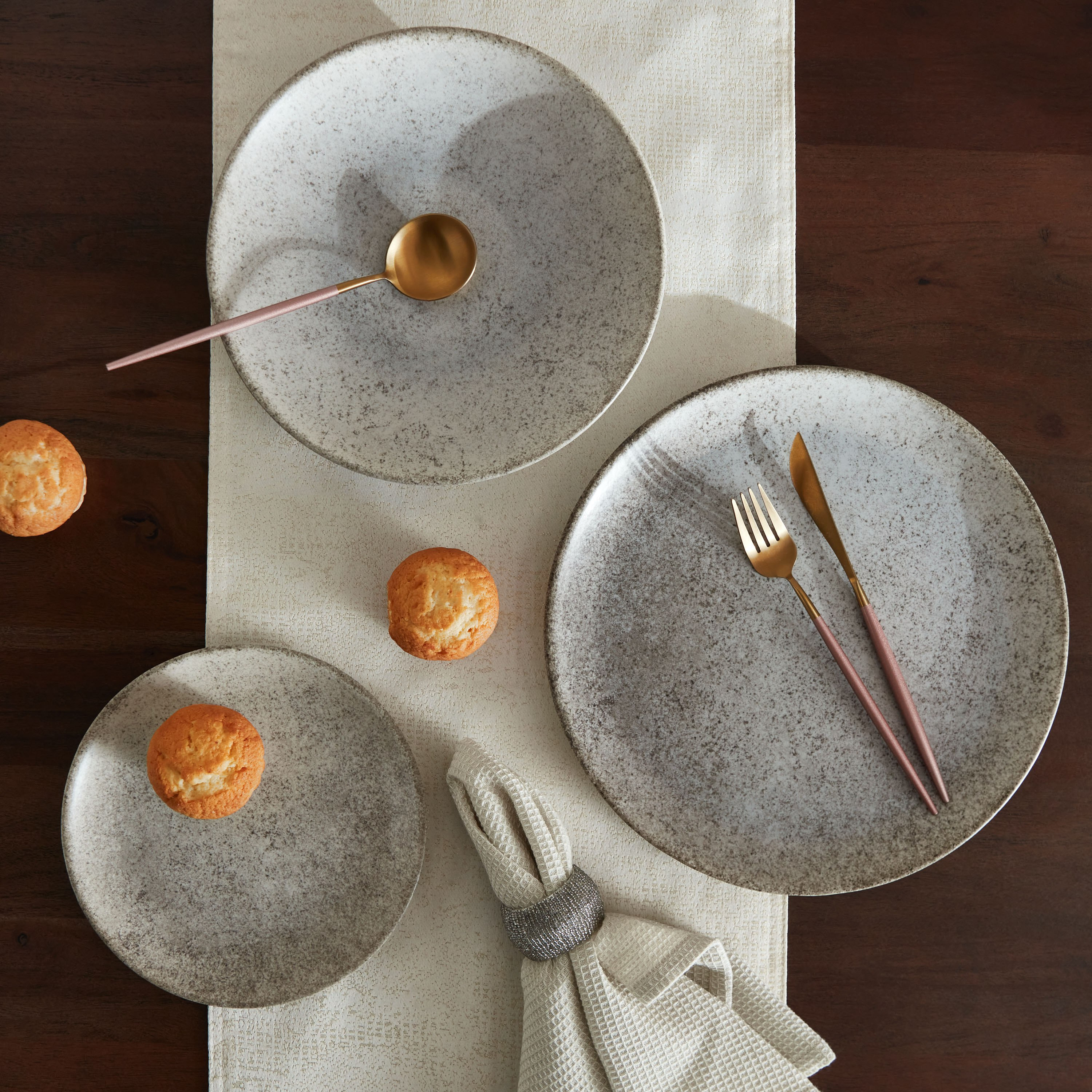 Concrete Dinner Plate-hbxdecorandfurnishings-tabletop-crockery-image-4