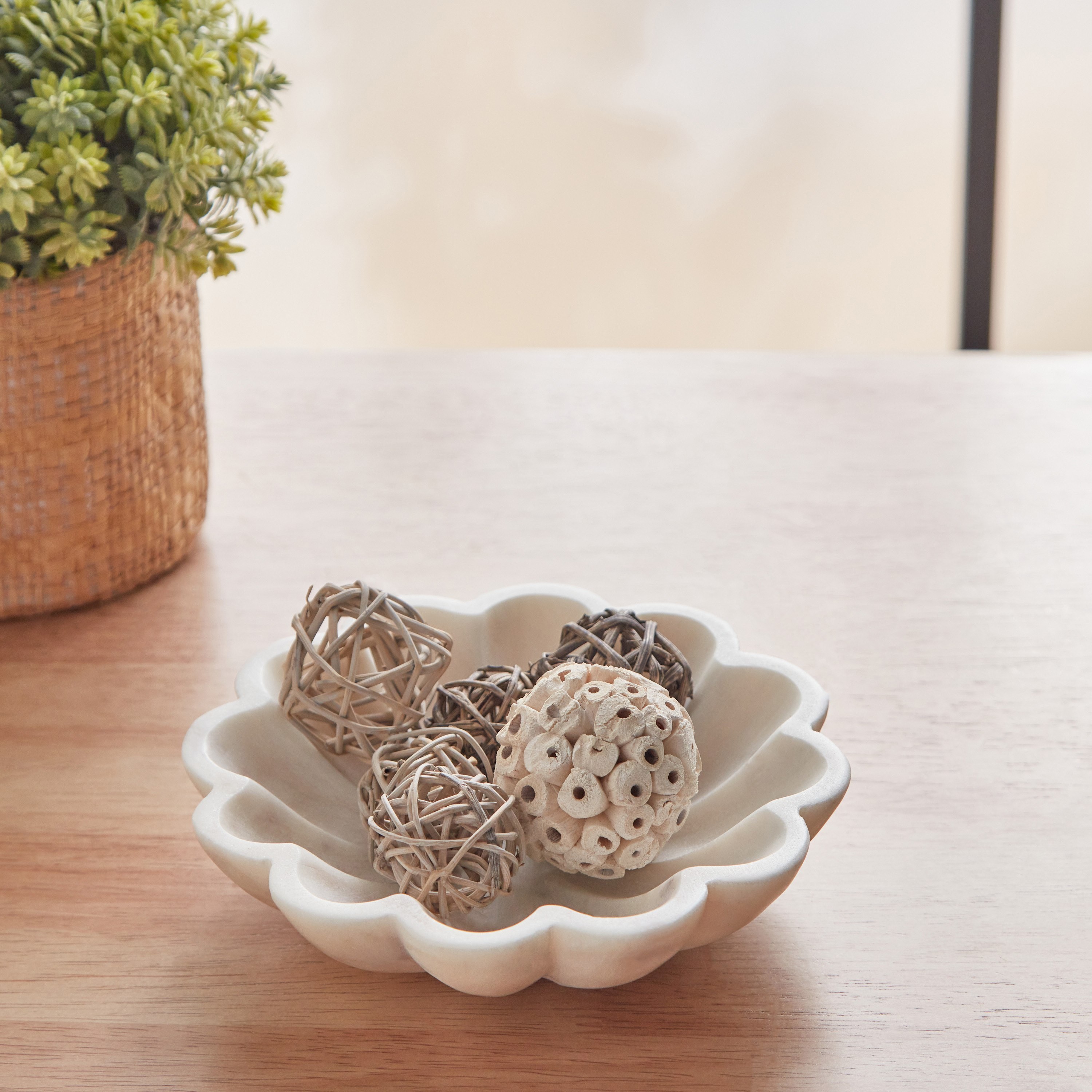 وعاء ديكور من الرخام الطبيعي - 15x15x4 سم-hbxdecorandfurnishings-homeaccessories-bowls-image-1