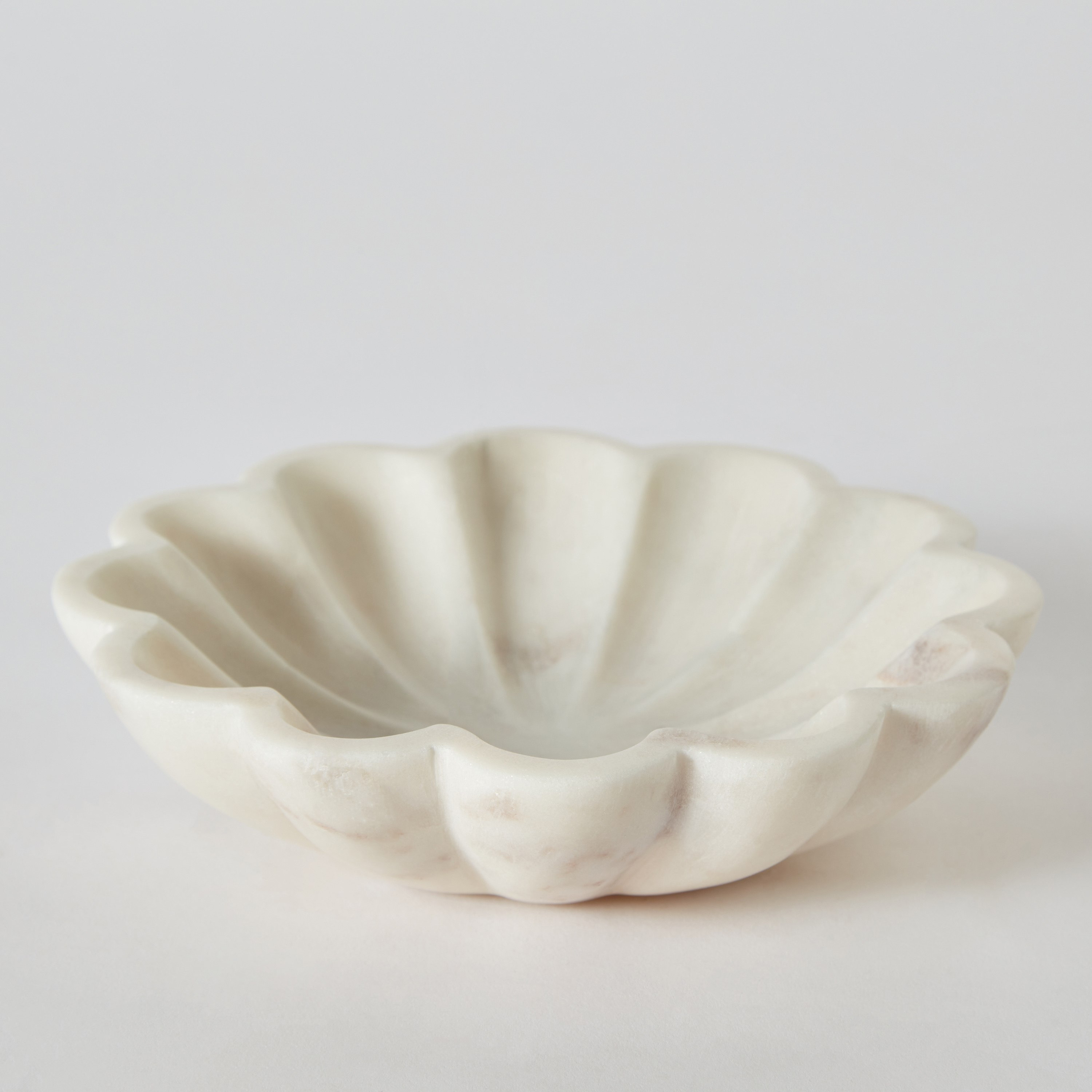وعاء ديكور من الرخام الطبيعي - 15x15x4 سم-hbxdecorandfurnishings-homeaccessories-bowls-image-5
