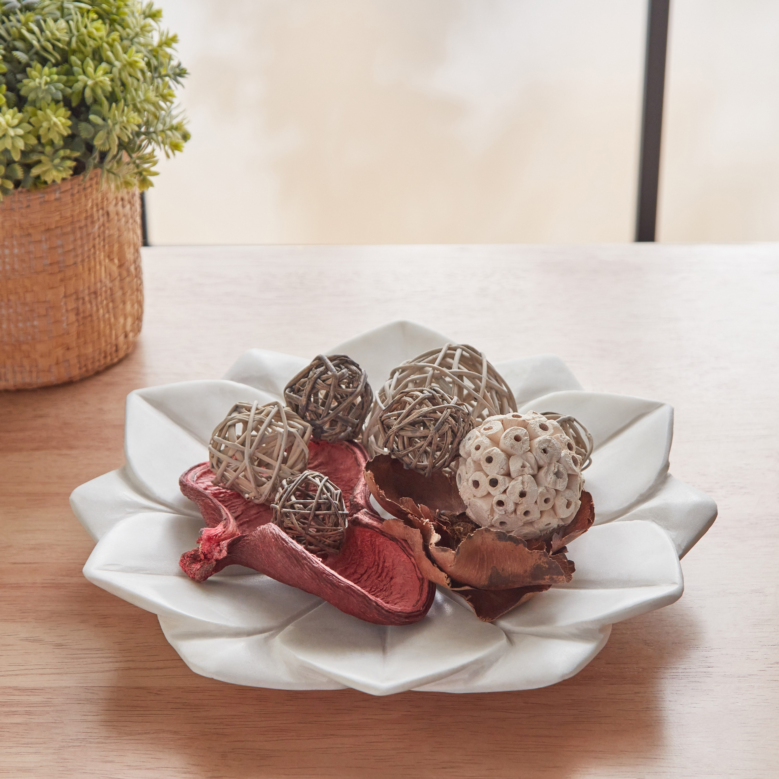 وعاء ديكور من الرخام الطبيعي - 25x25x4 سم-hbxdecorandfurnishings-homeaccessories-bowls-image-1