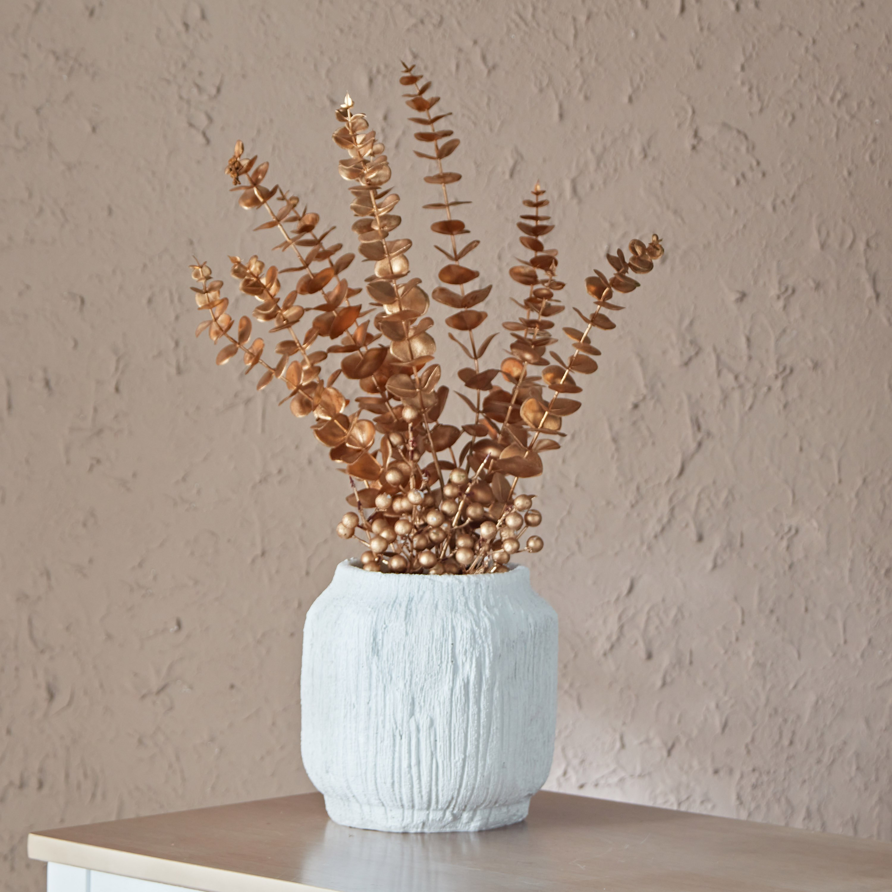مزهرية بوليريسين بلمسة تشطيب طبيعية من رابك - 20x20x20 سم-hbxbedroom-decorandaccessories-vases-image-1